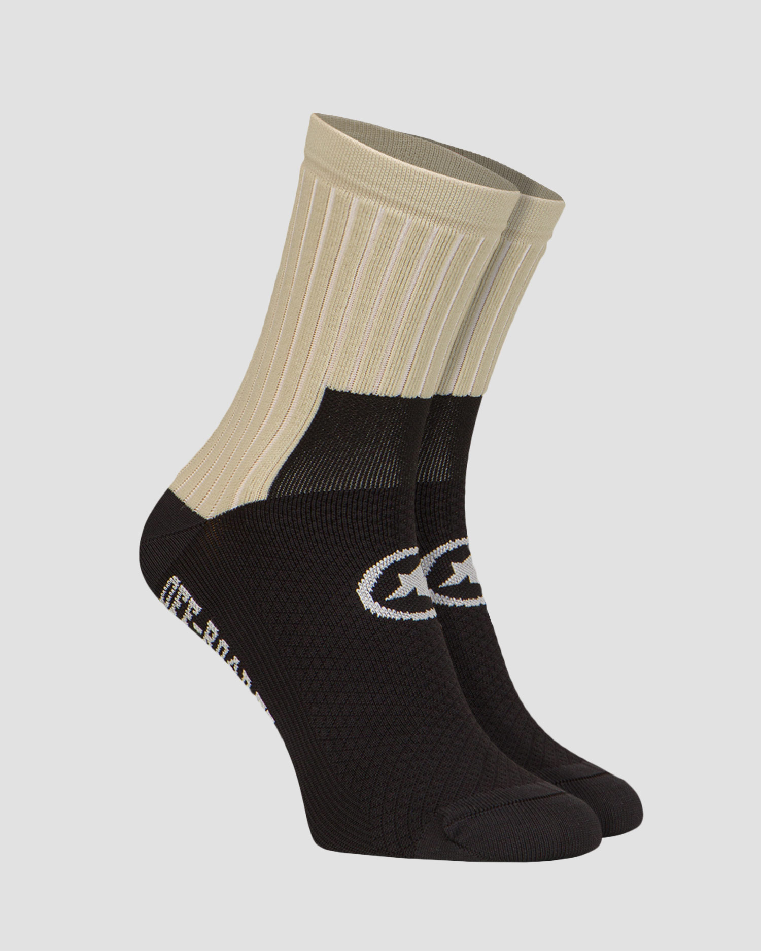 Black and beige Assos Trail Socks T3