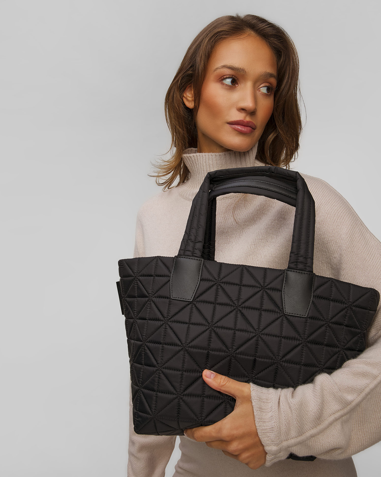 Dámska kabelka Vee Collective Vee Tote Small čierna