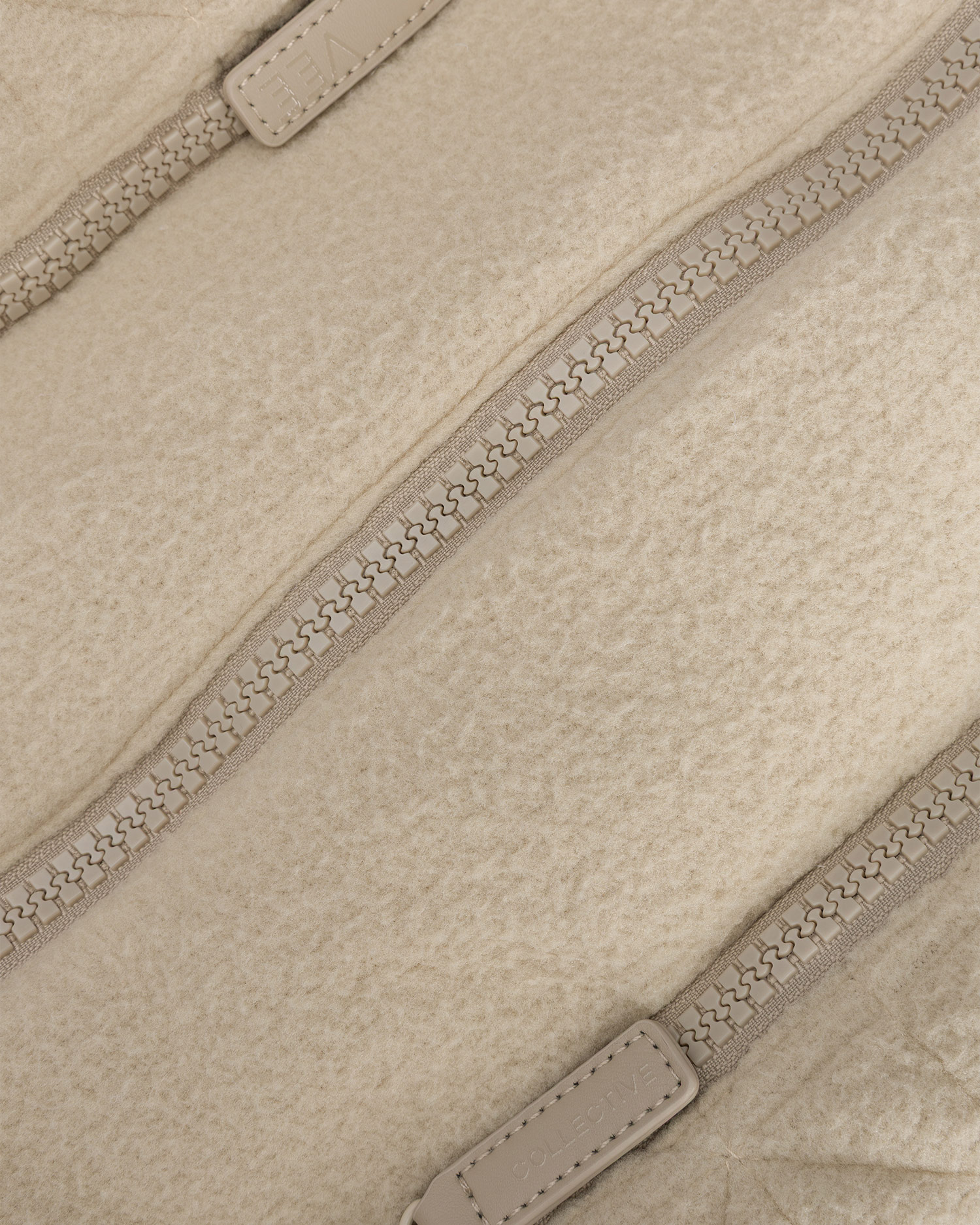 Sac beige pour femmes Vee Collective Vee Tote Medium Sherpa