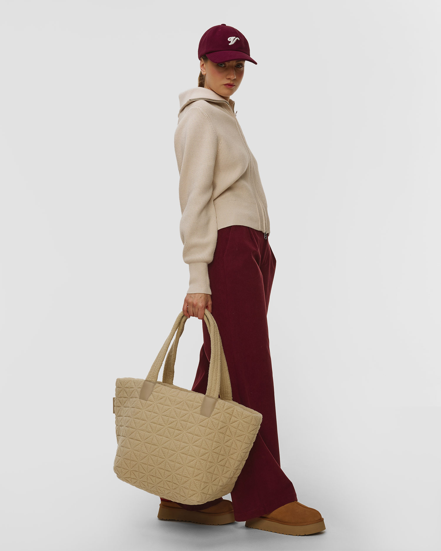 Sac beige pour femmes Vee Collective Vee Tote Medium Sherpa