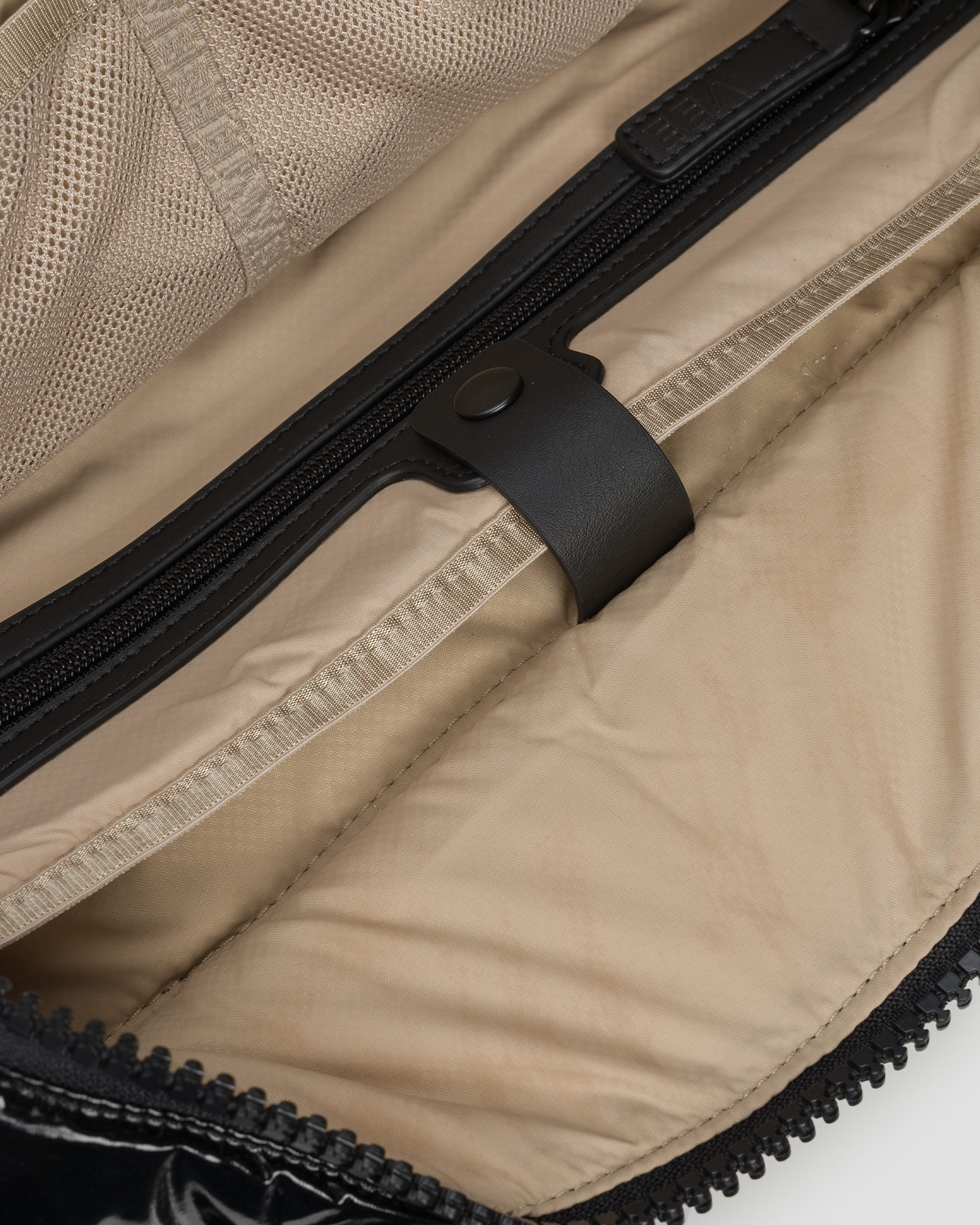 Dámska kabelka Vee Collective Porter Tote Medium čierna