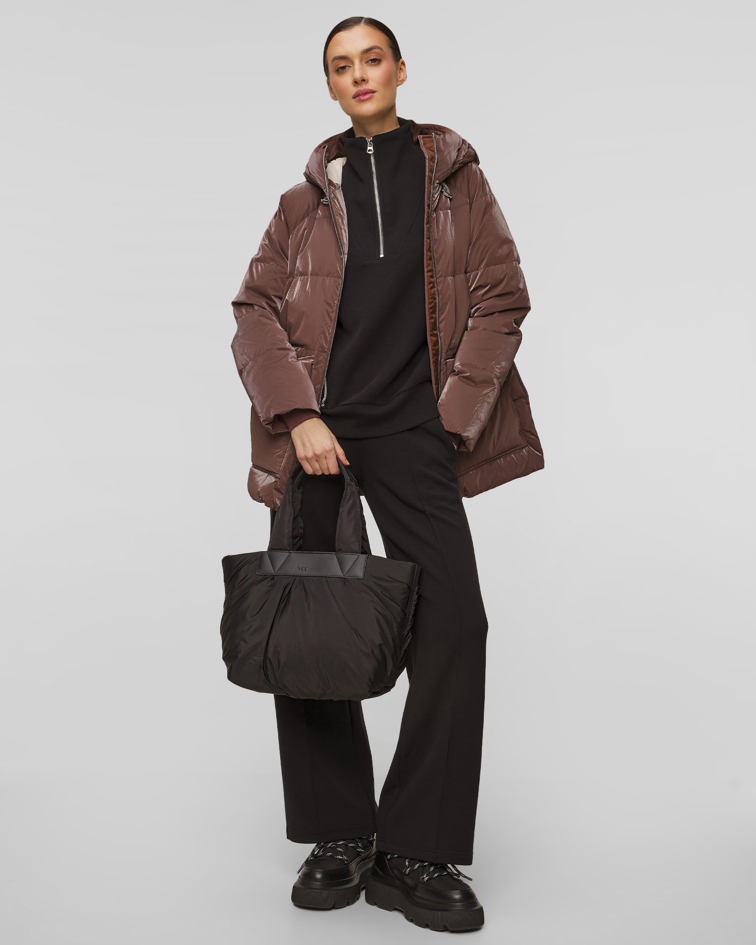 Geantă de mână pentru femei Vee Collective Caba Small neagră cu borsetă