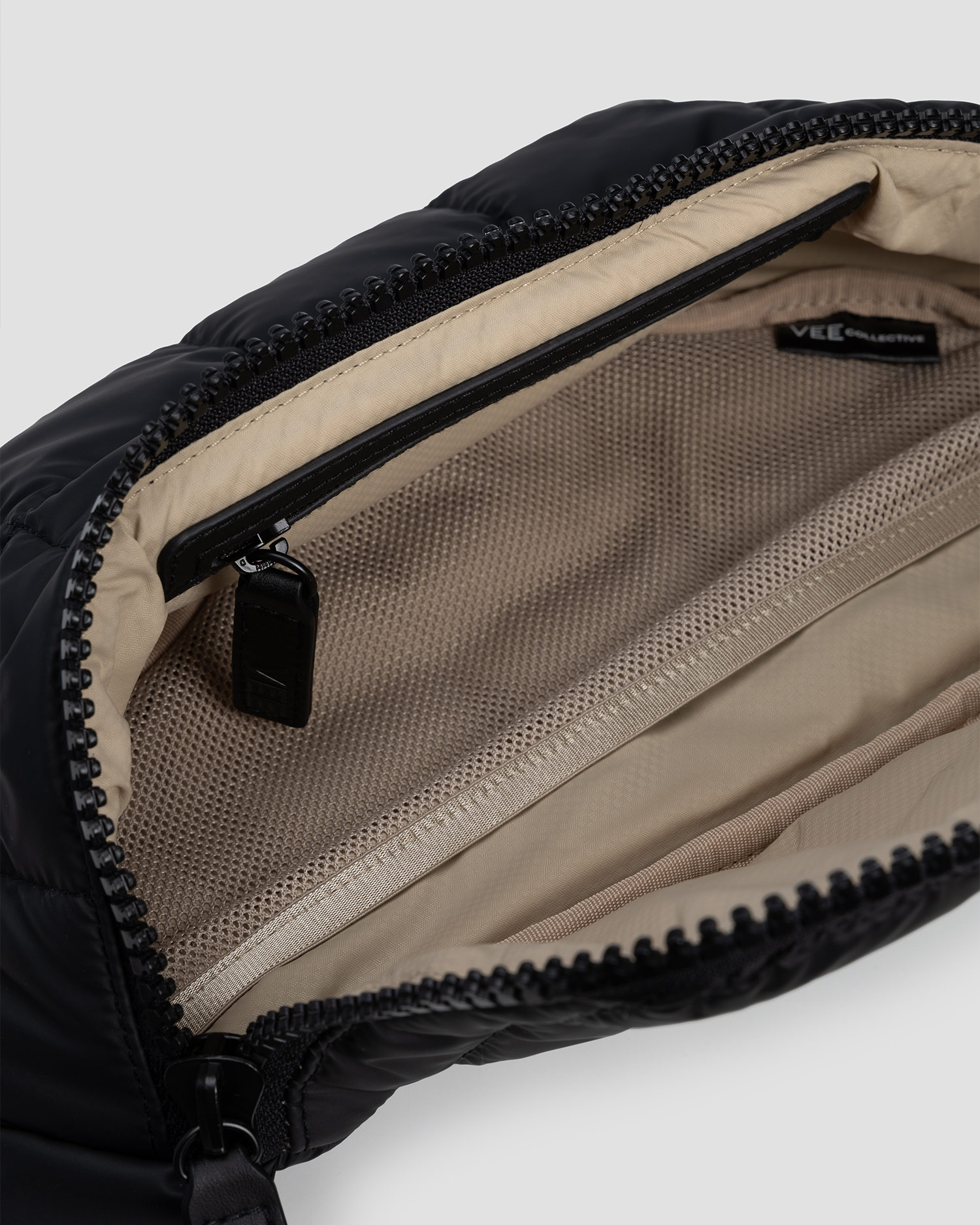 Nerka damska Vee Collective Porter Sling czarna