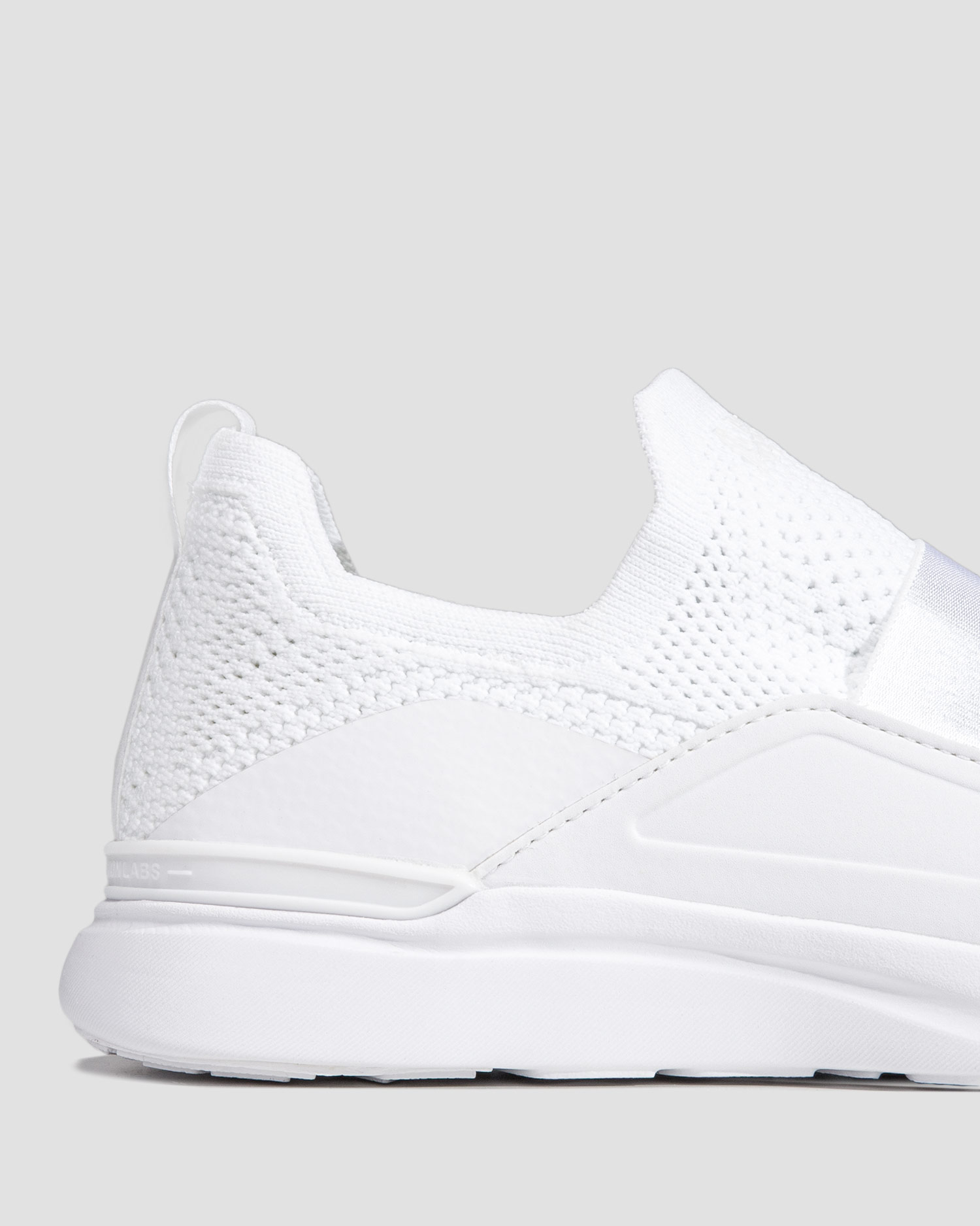 Pantofi APL ATHLETIC PROPULSION LABS TECHLOOM BLISS