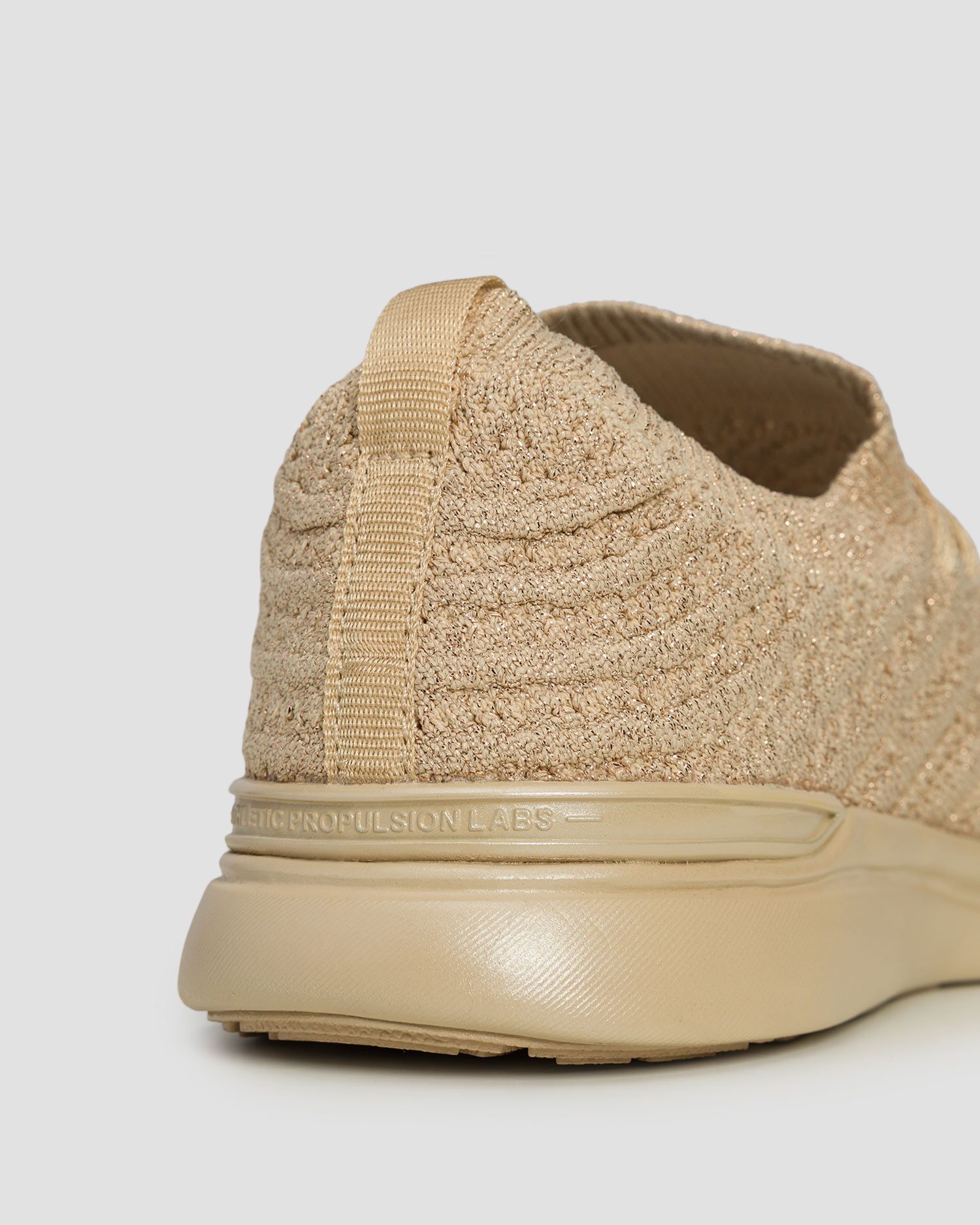 Shoes APL TECHLOOM WAVE