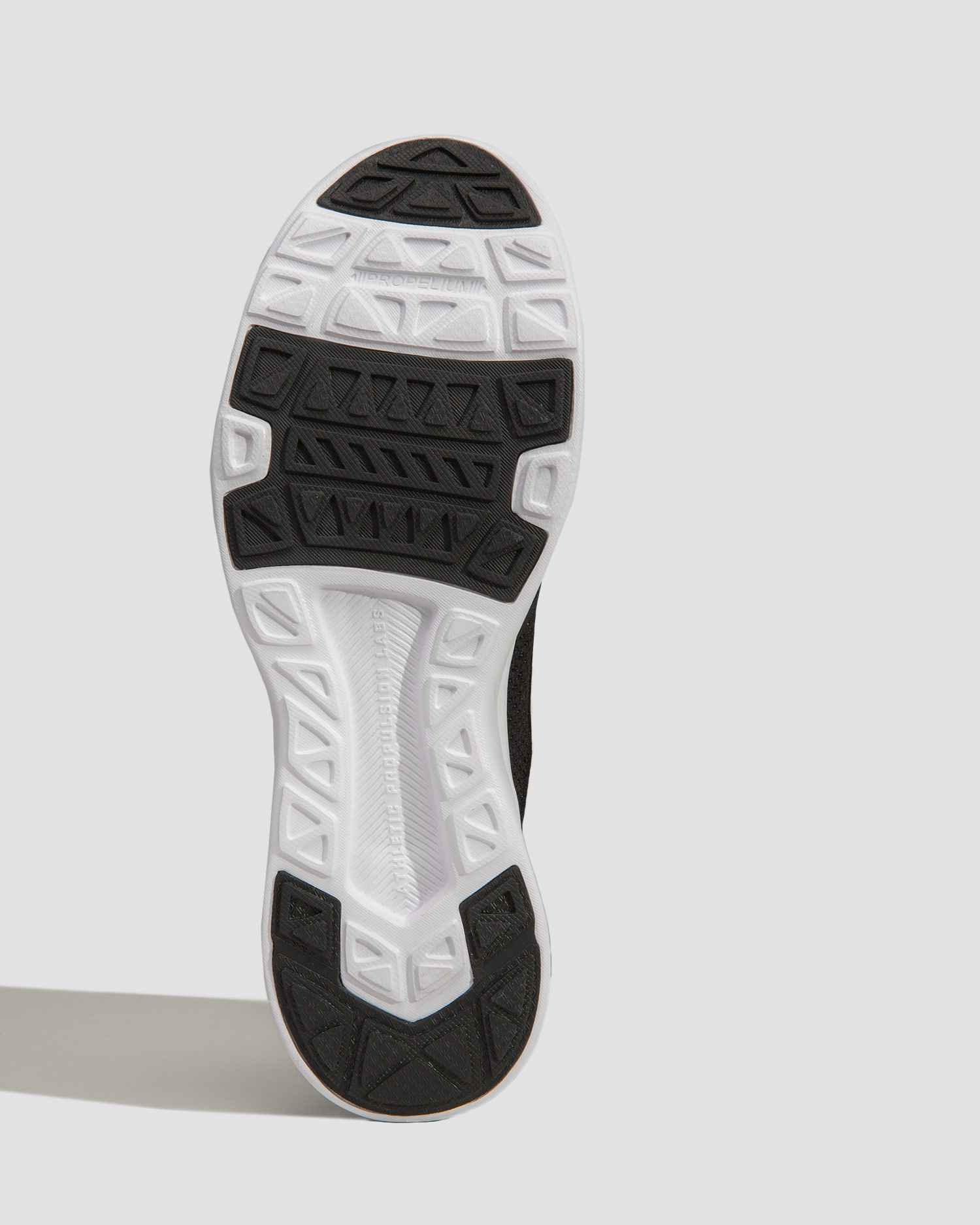 Shoes APL ATHLETIC PROPULSION LABS TECHLOOM TRACER