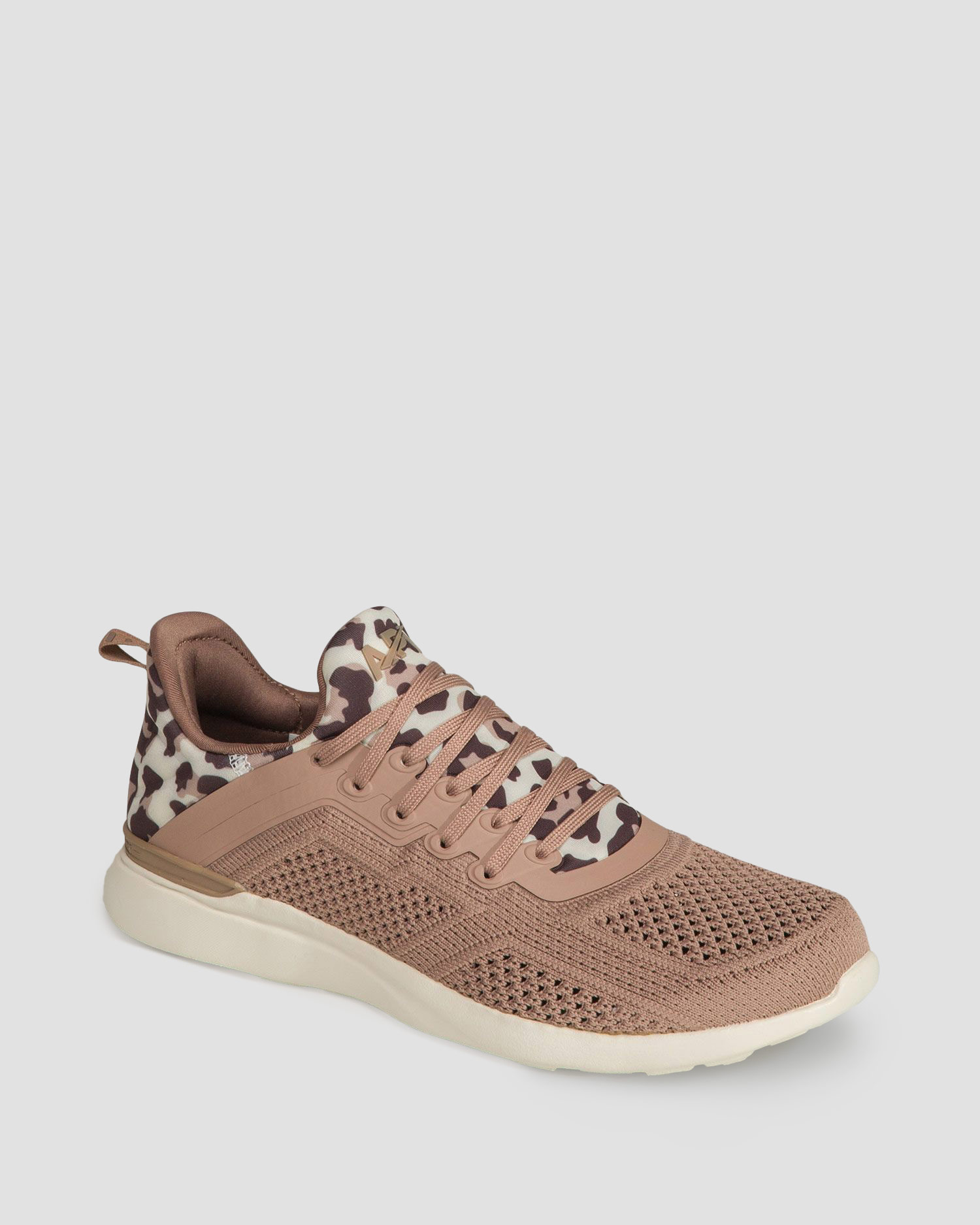 Boty APL Athletic Propulsion Labs TECHLOOM TRACER