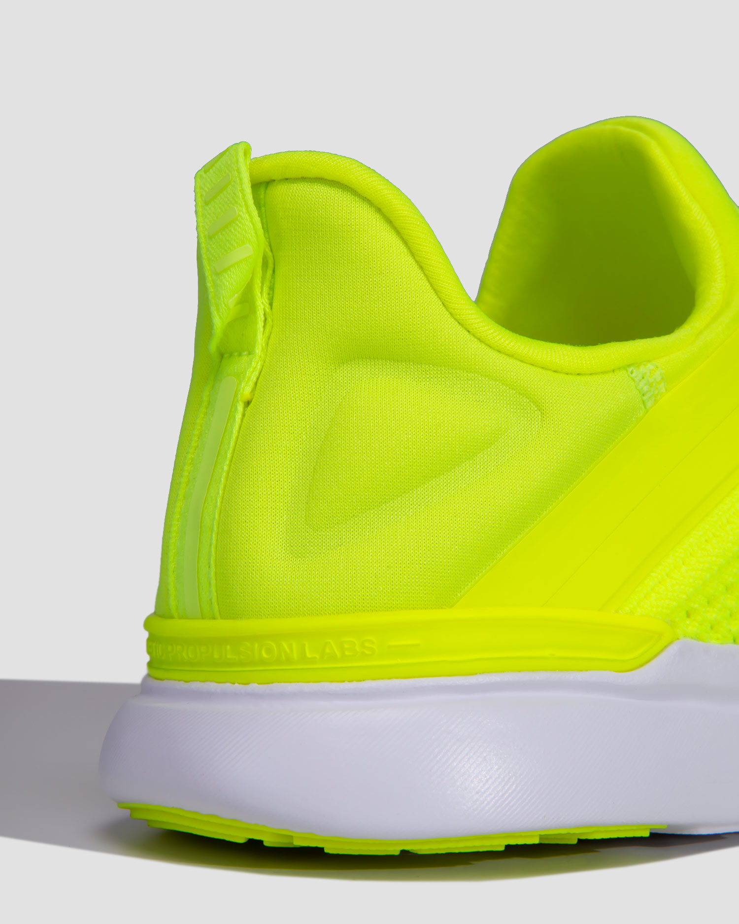 APL TECHLOOM TRACER trainers