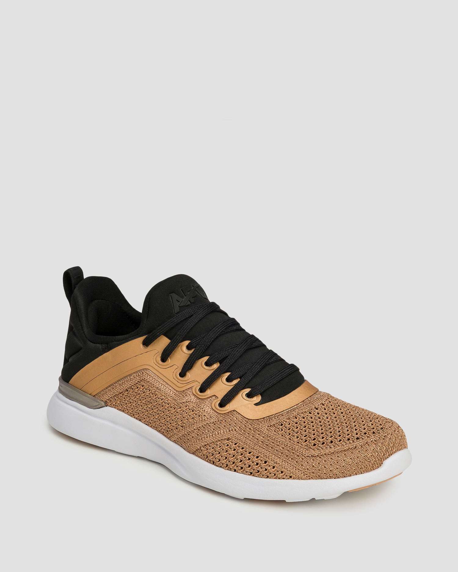 Shoes APL TECHLOOM TRACER