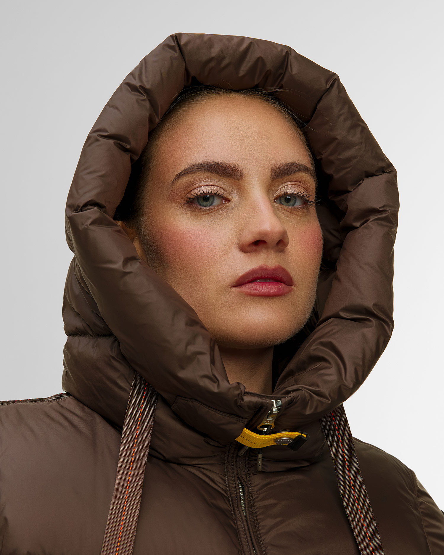 Geacă de puf maro pentru femei Parajumpers Janet
