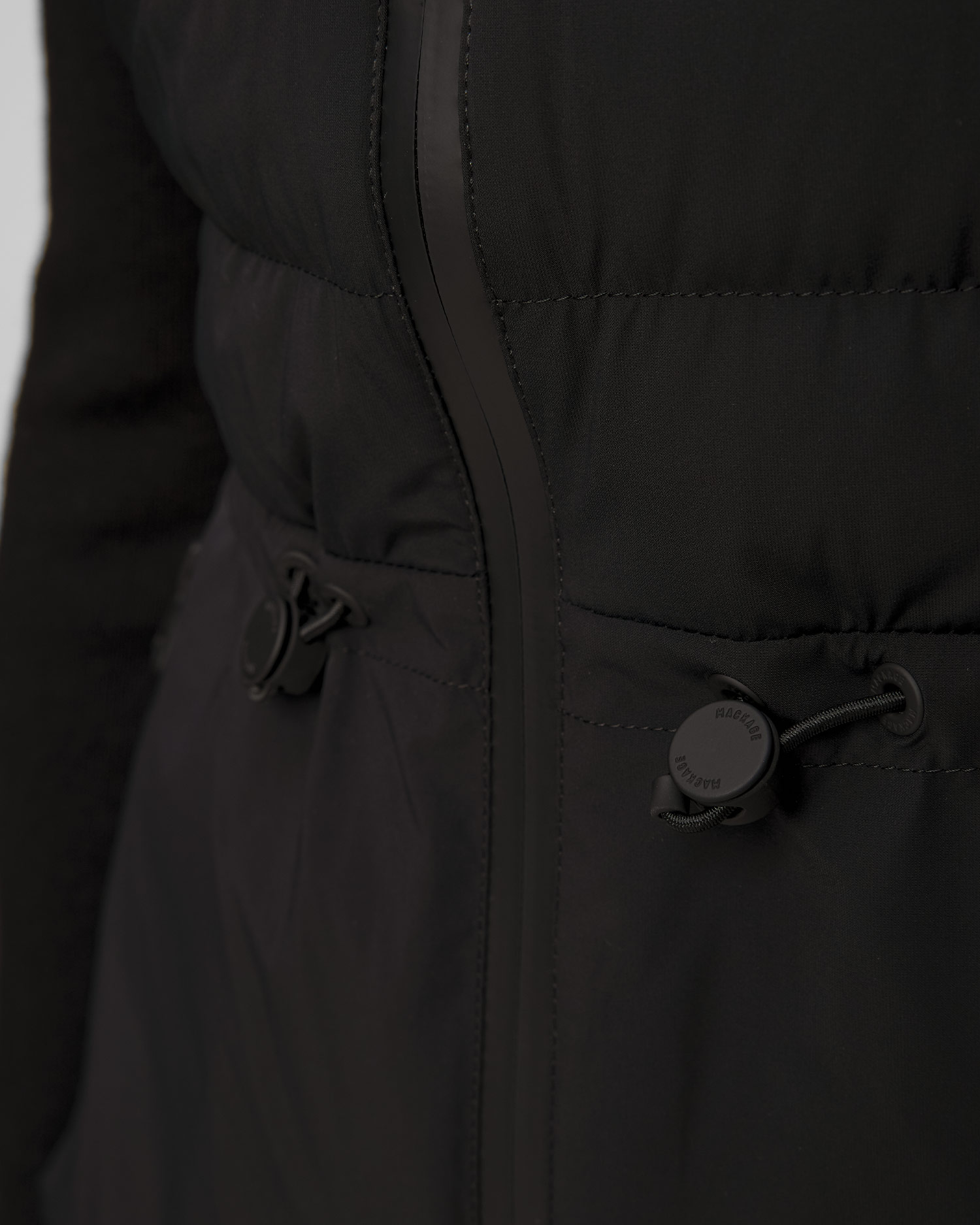 Černá dámská bunda Mackage Laika-Z