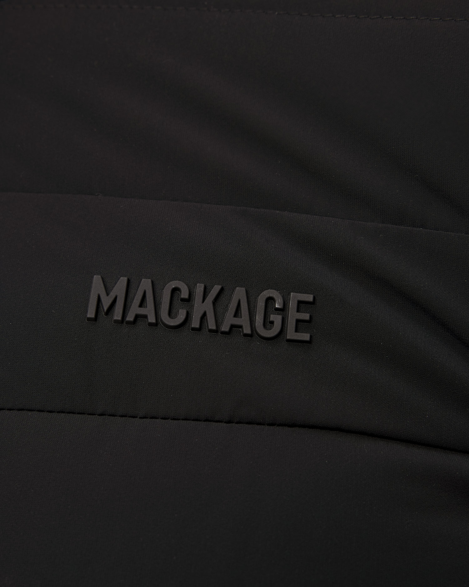 Černá dámská bunda Mackage Laika-Z