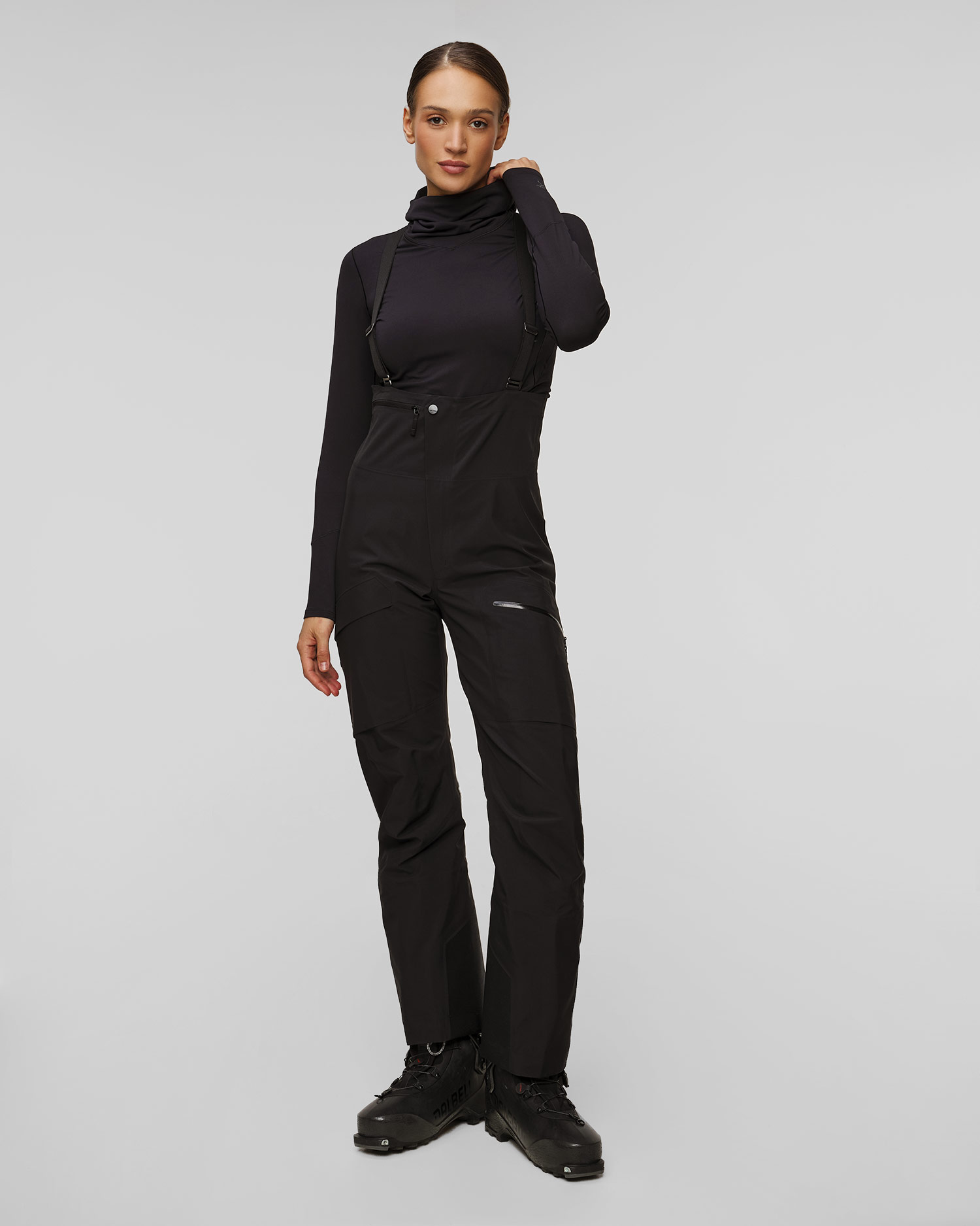 Černé dámské skitouringové kalhoty se šlemi Arcteryx Rush Bib Pant