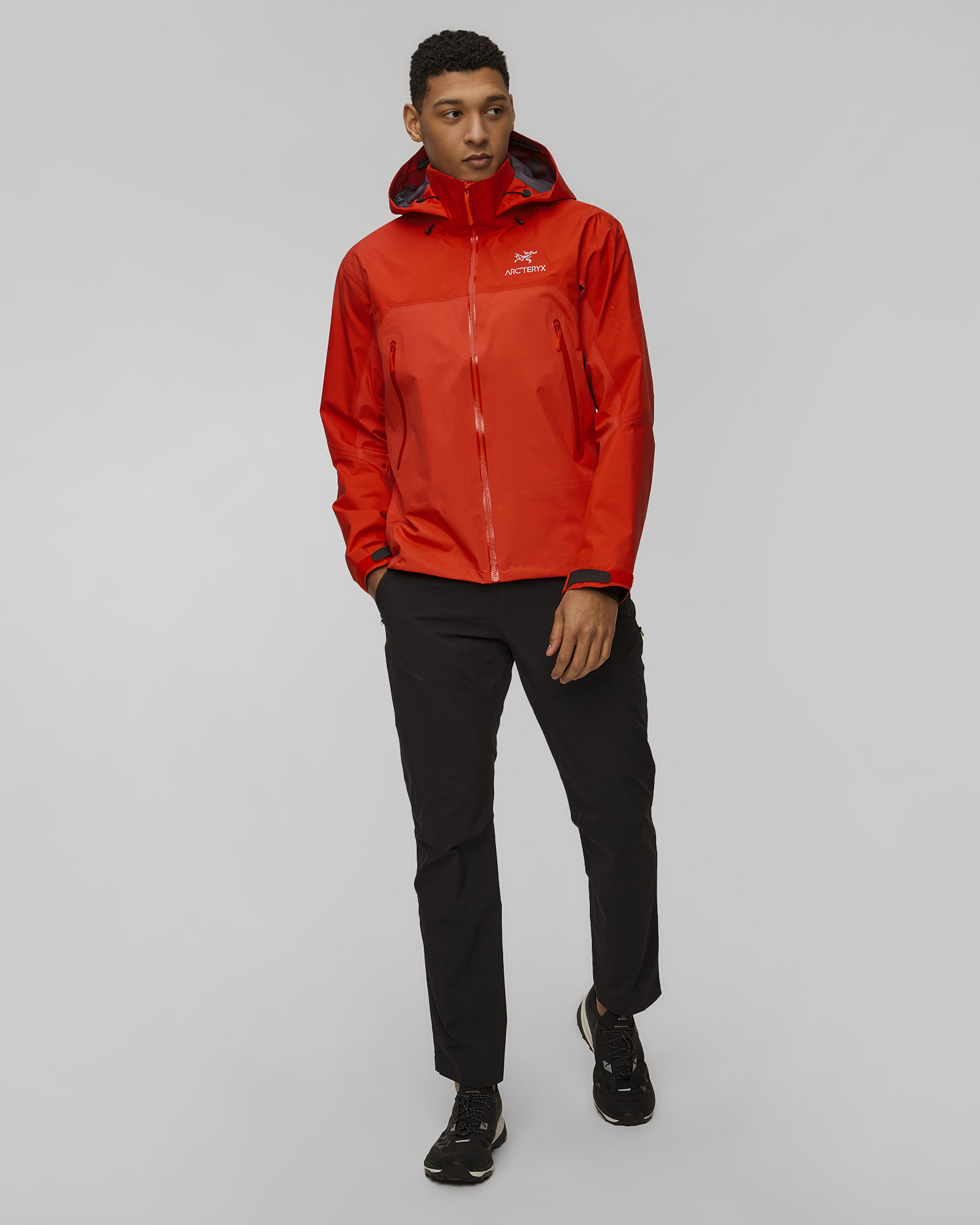 Veste hardshell rouge pour hommes Arcteryx Beta AR