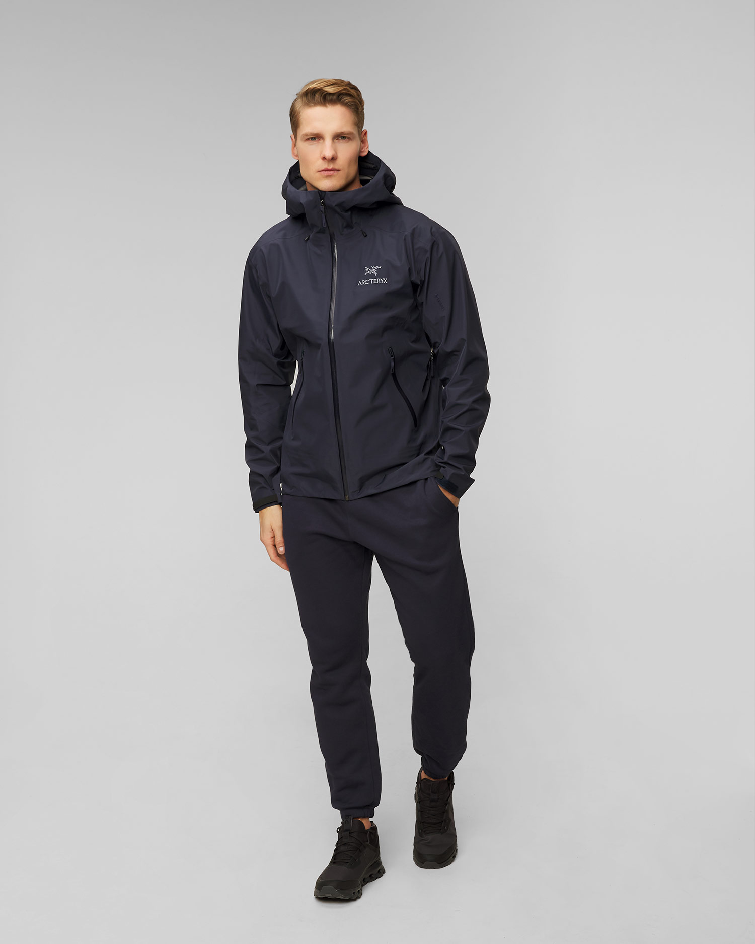 Pánska tmavomodrá bunda Arcteryx Beta LT hardshell