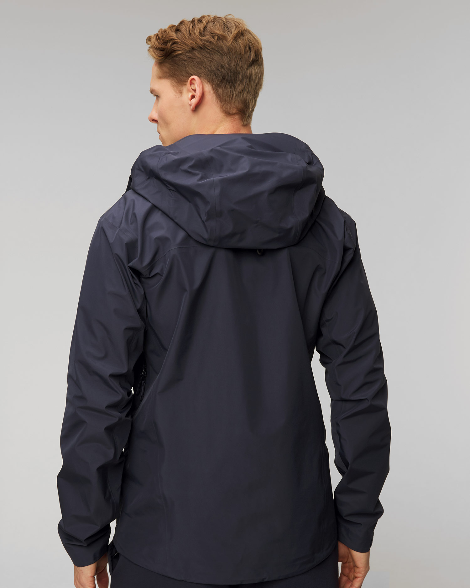 Pánska tmavomodrá bunda Arcteryx Beta LT hardshell