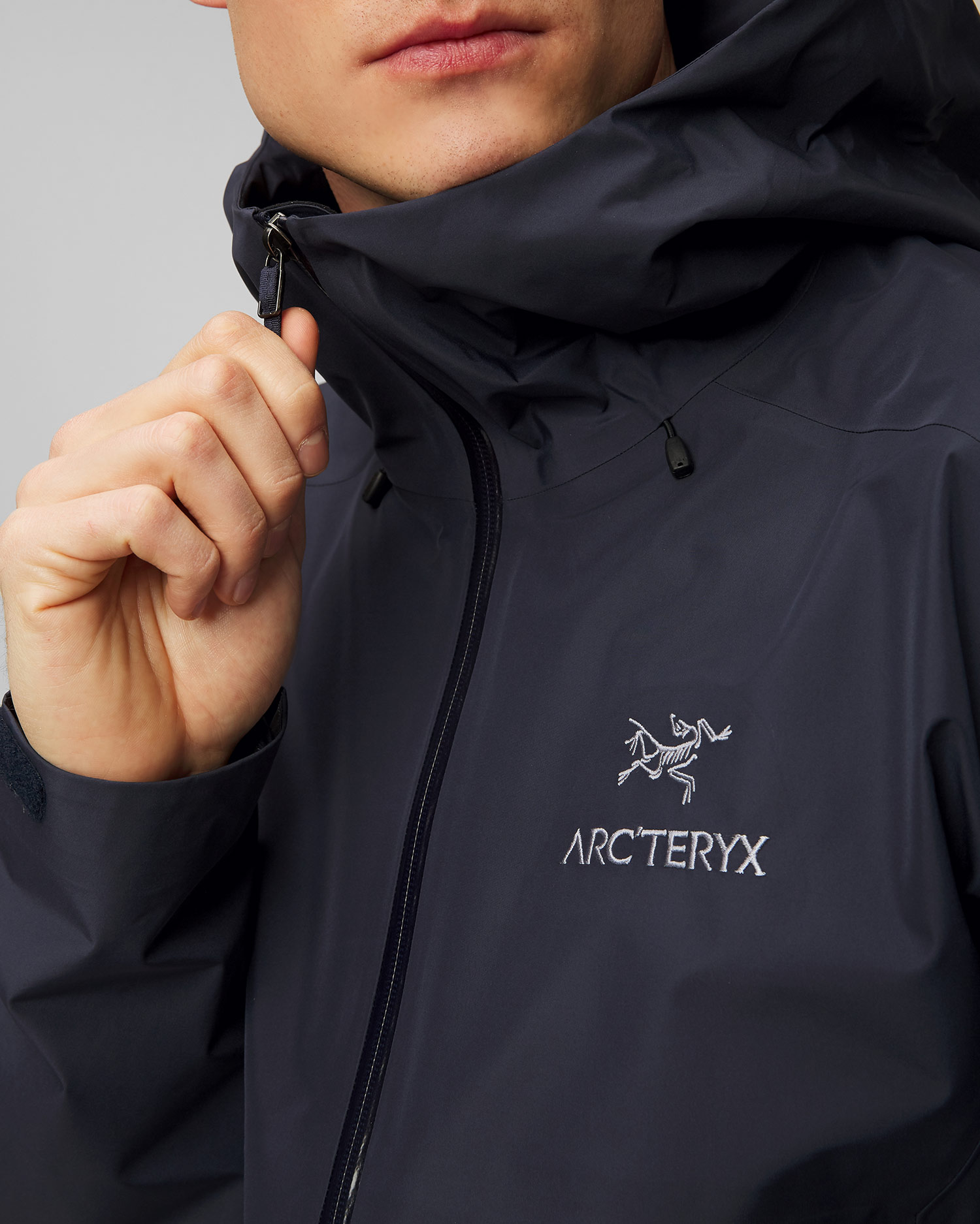 Pánska tmavomodrá bunda Arcteryx Beta LT hardshell