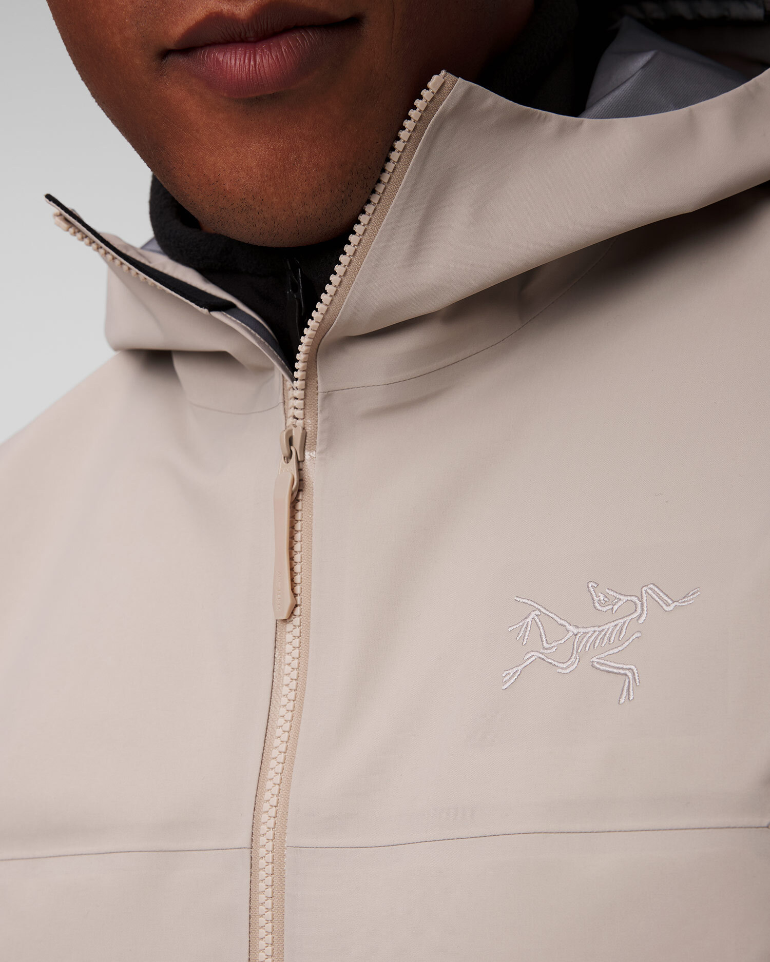 Beżowa kurtka hardshellowa męska Arcteryx Beta Jacket M