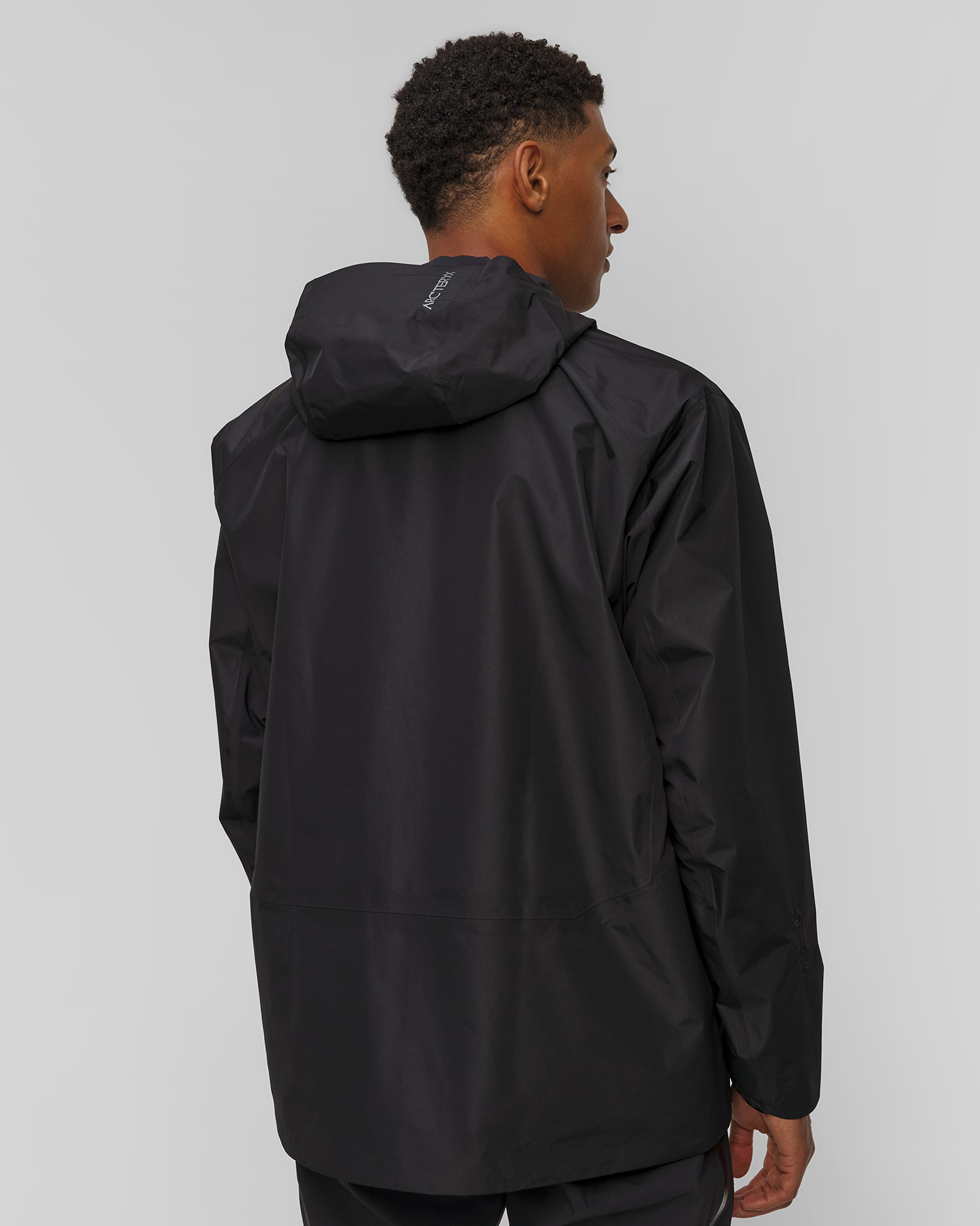 Pánska softshellová bunda Arcteryx Solano Hoody M čierna