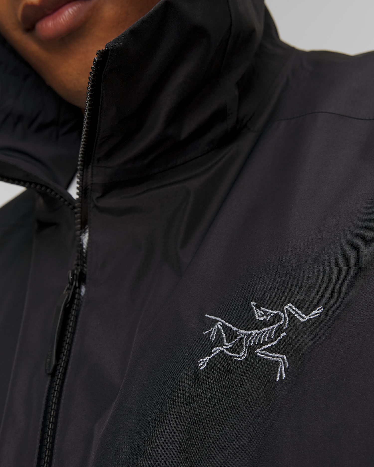 Pánska softshellová bunda Arcteryx Solano Hoody M čierna
