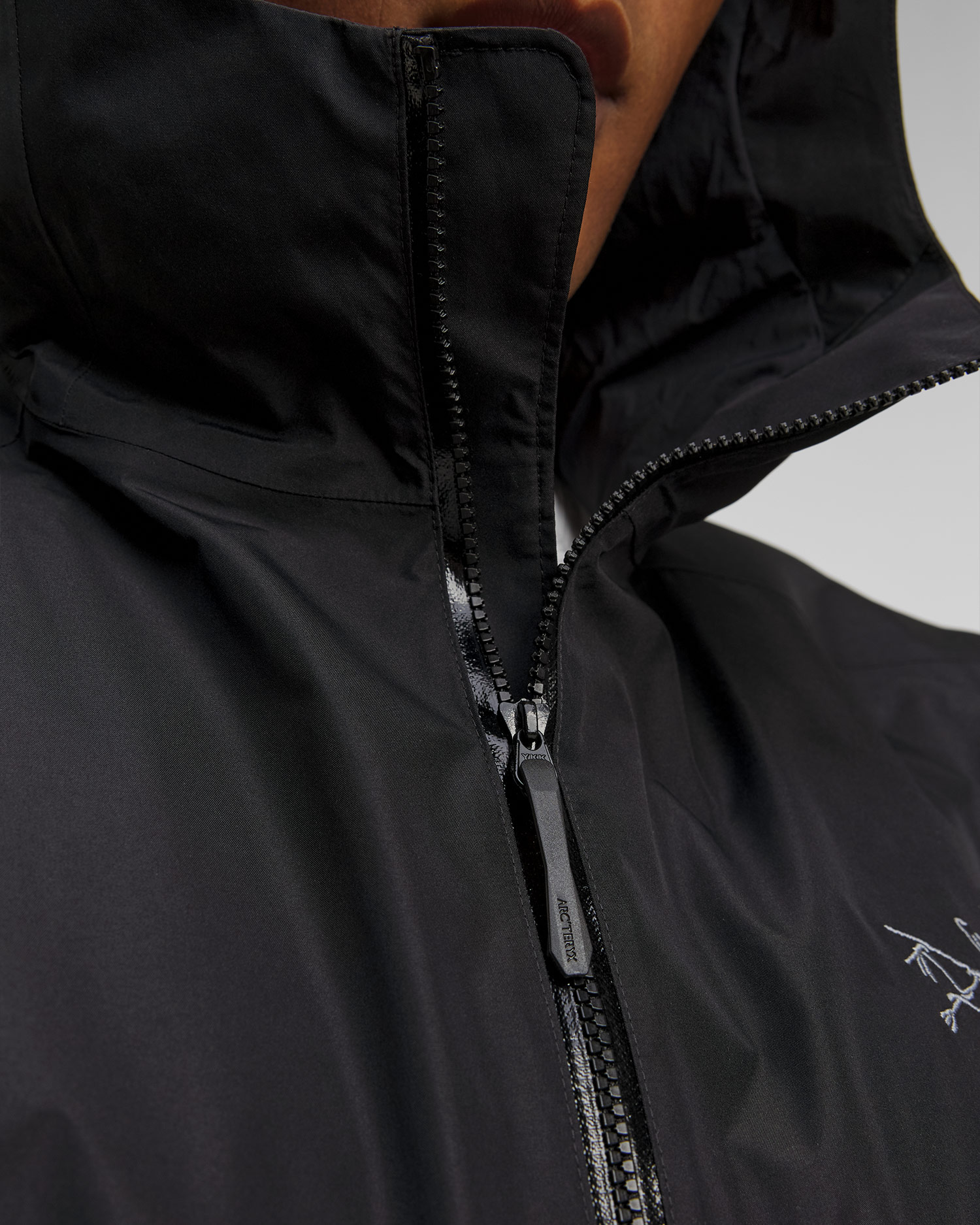 Pánska softshellová bunda Arcteryx Solano Hoody M čierna