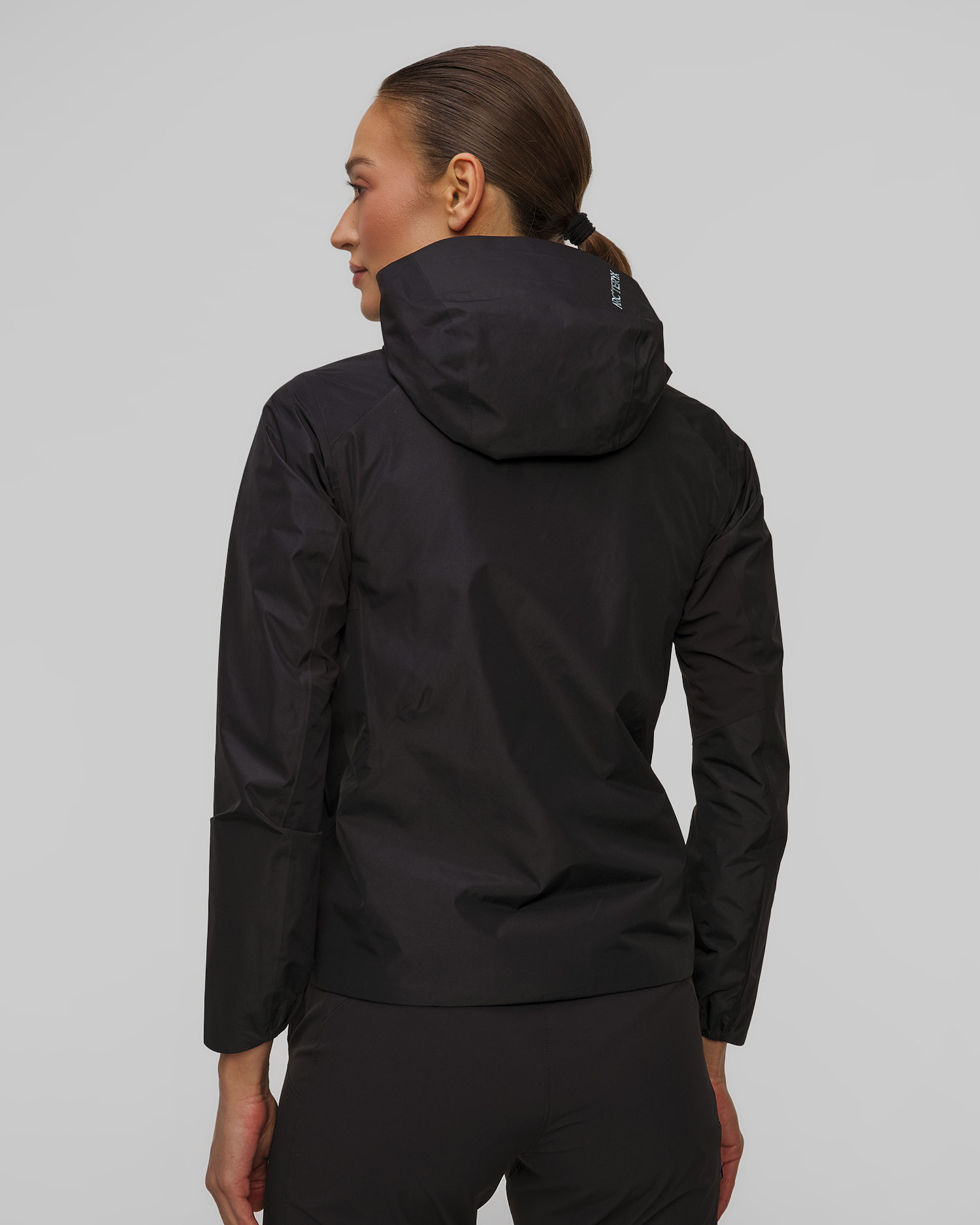 Women's softshell jacket Arcteryx Solano Hoody In black