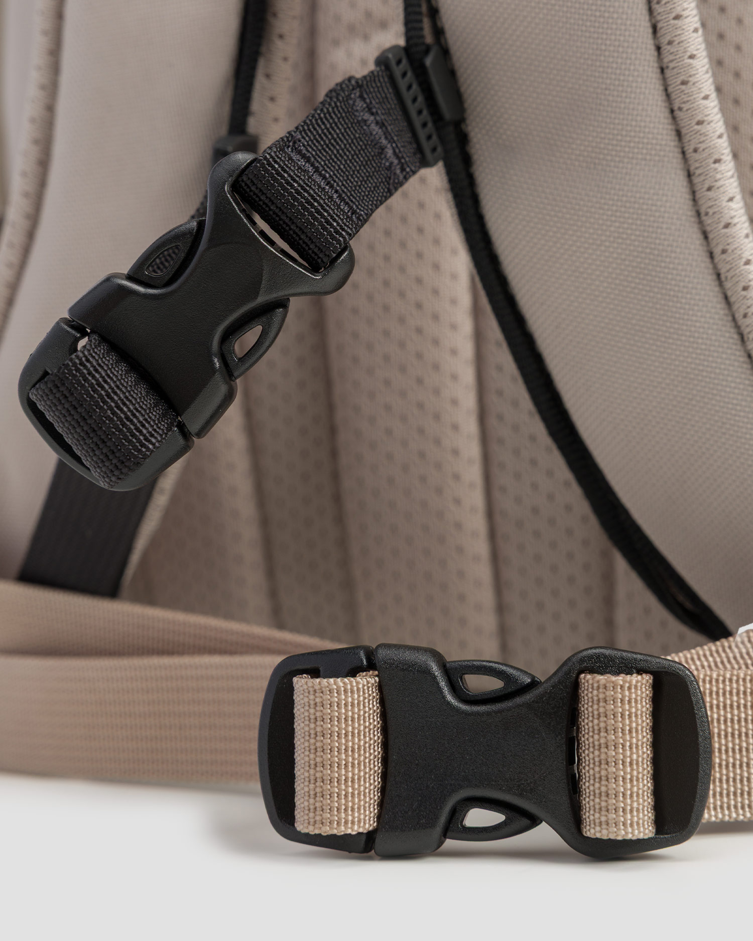 Batoh Arcteryx Mantis 26 béžový