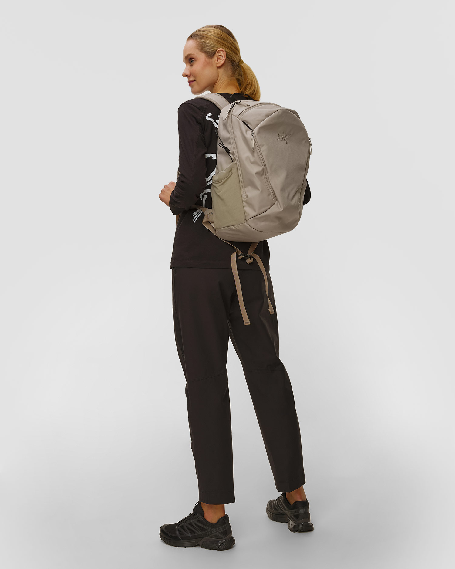 Batoh Arcteryx Mantis 26 béžový