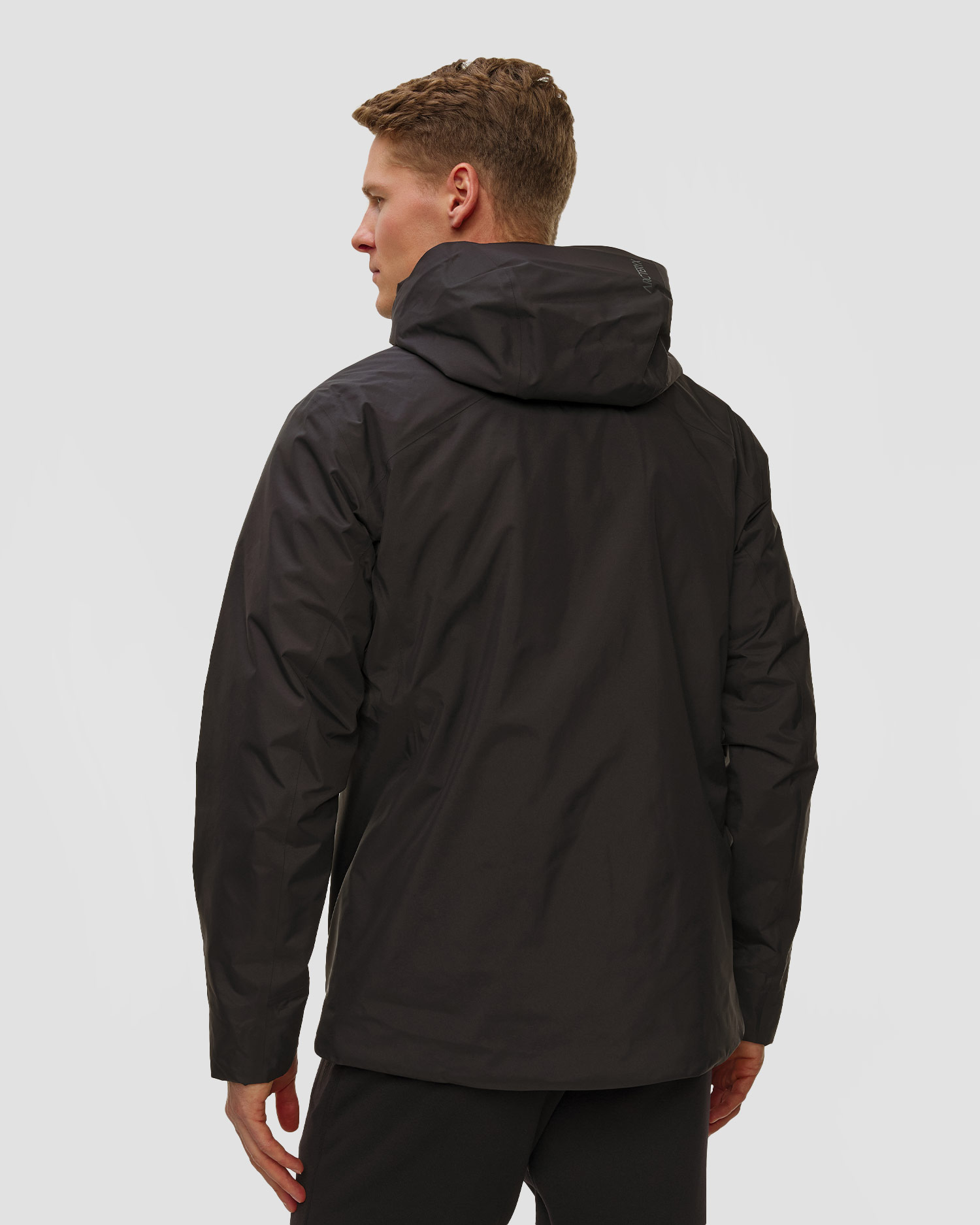 Pánská zateplená nepromokavá bunda Arcteryx Ralle Insulated Jacket v černé barvě
