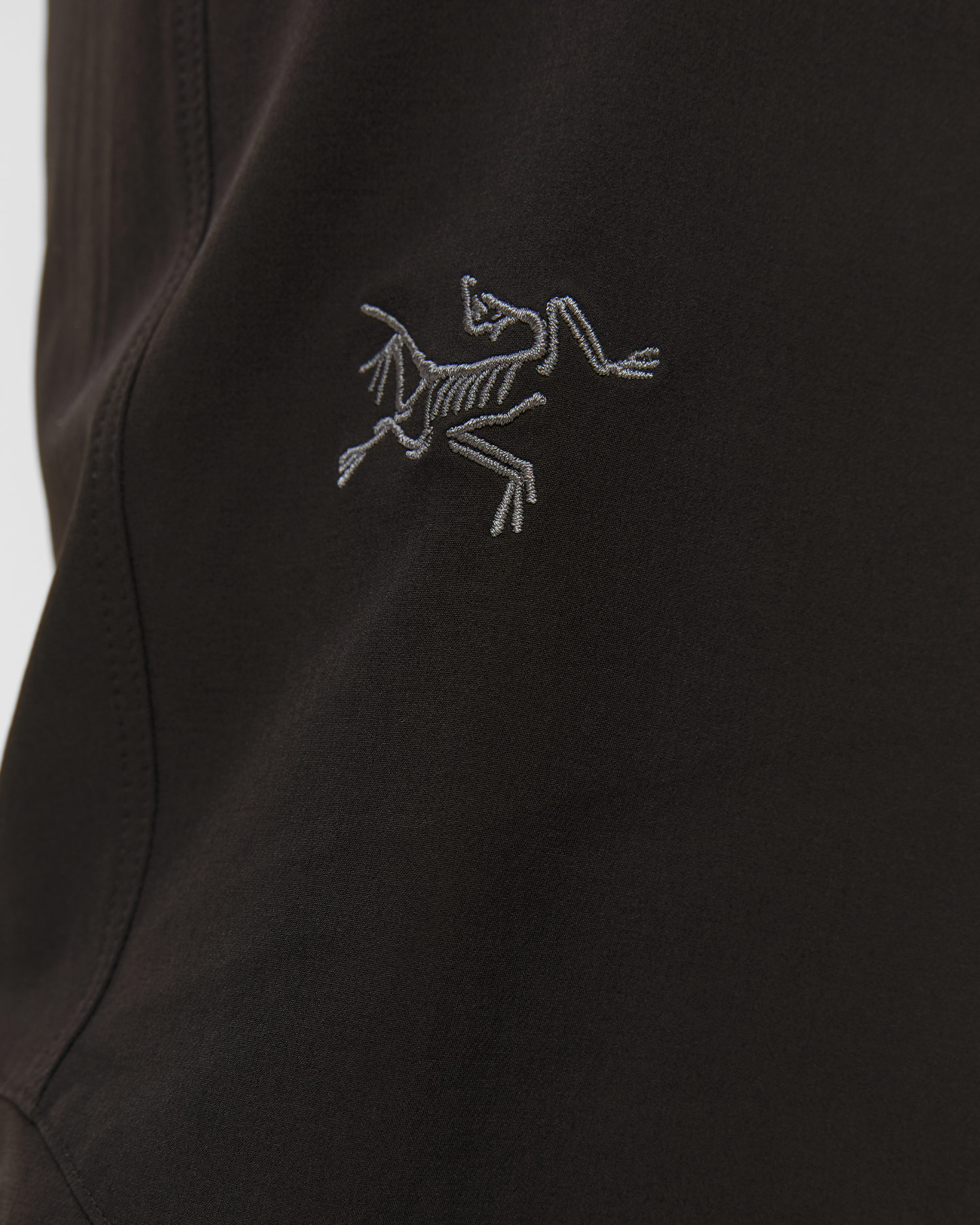 Softshellové pánské kalhoty Arcteryx Gamma Jogger v černé barvě