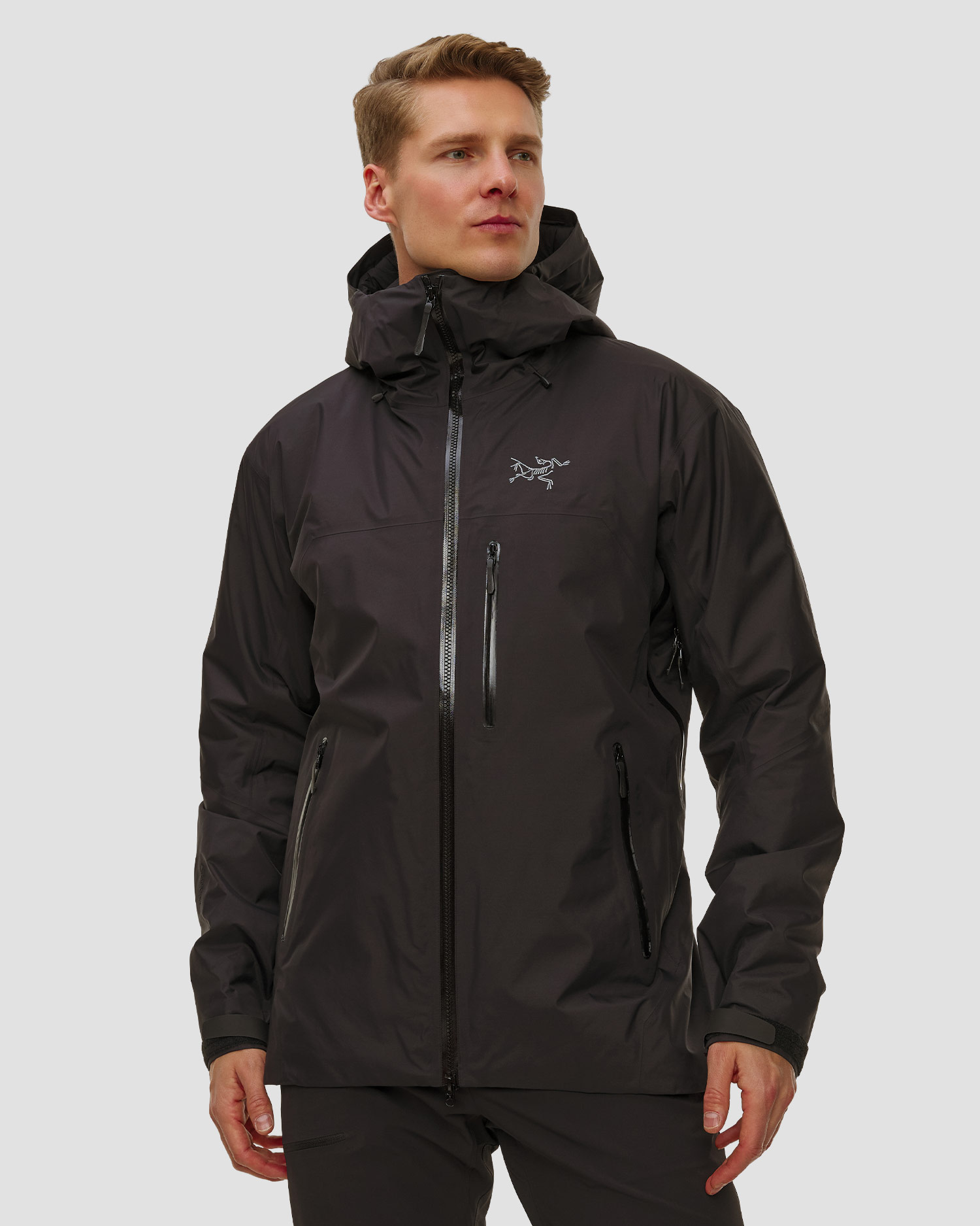 Zateplená pánská outdoorová bunda Arcteryx Beta Insulated Jacket v černé barvě