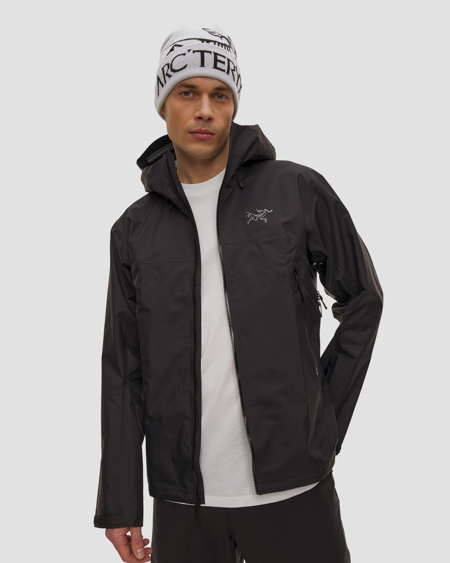 Pánská hardshellová bunda Arcteryx Beta SL Jacket v černé barvě, Barva/Vzor: Czarny