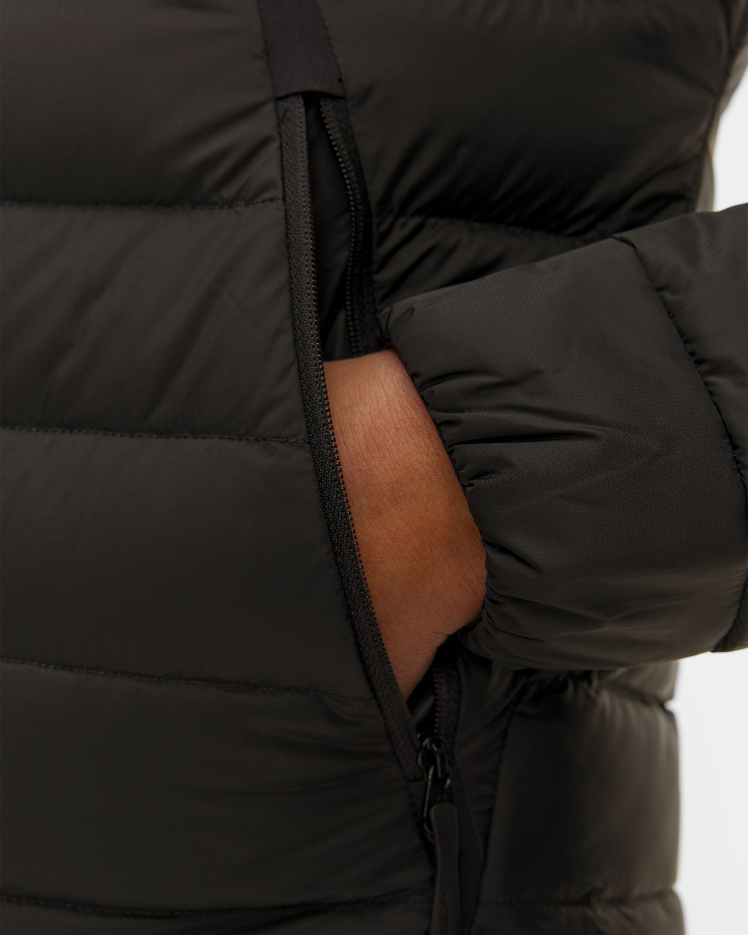 Geacă ultralight pentru femei Arcteryx CERIUM HDY W