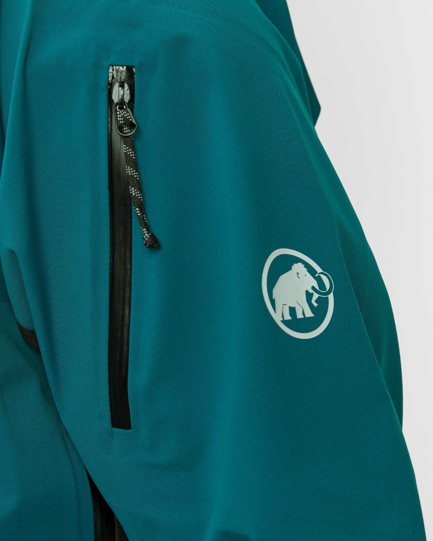 Mammut Taiss Pro HS Hooded Jacket Men Technische Herrenjacke in Blau und Schwarz