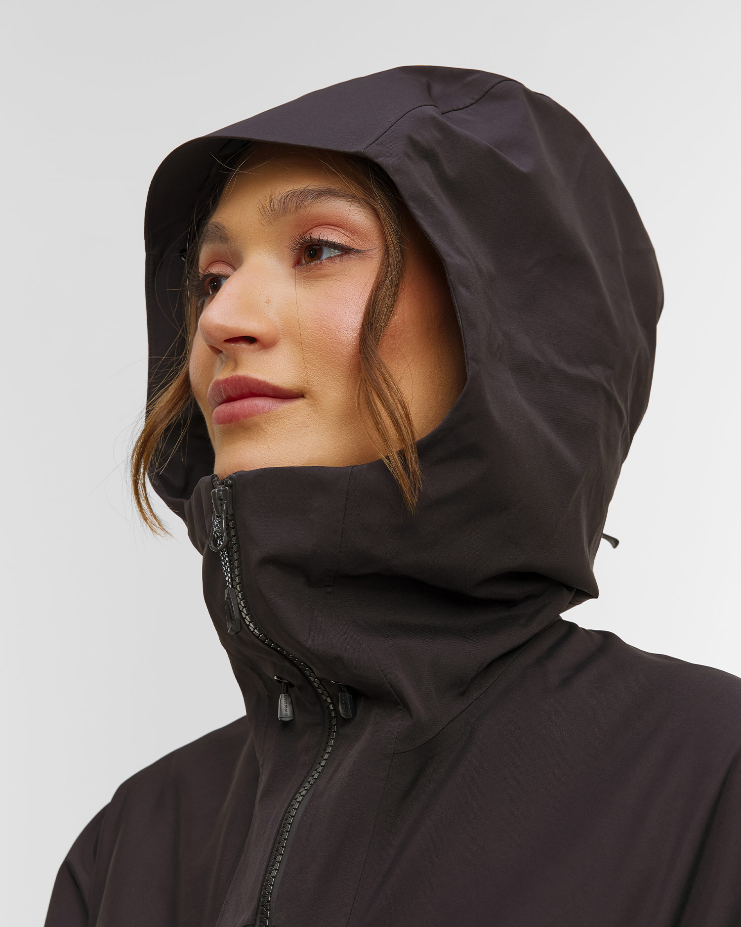 Veste technique noire pour femmes Mammut Taiss Pro HS Hooded Jacket Women