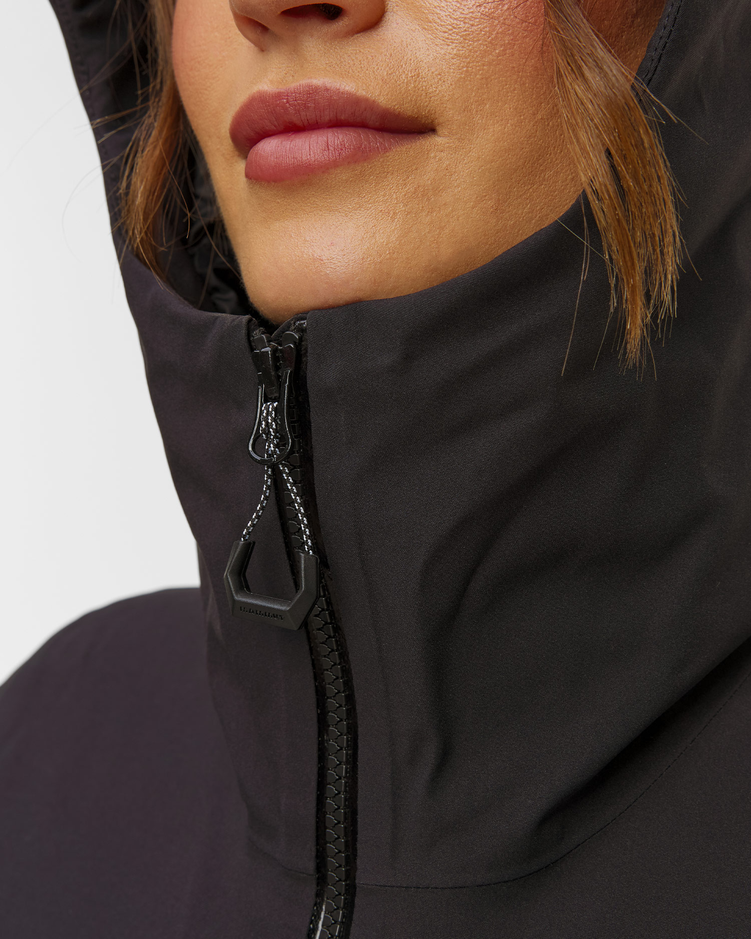 Dámská lyžařská bunda Mammut Stoney HS Thermo Hooded Jacket Women v Černé Barvě