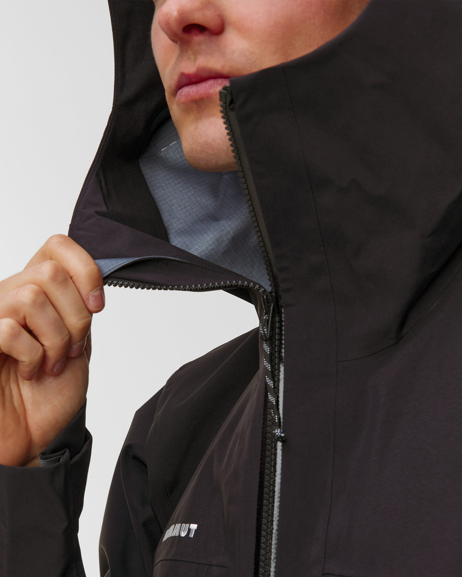 Mammut Crater Pro HS Hooded Jacket Men black