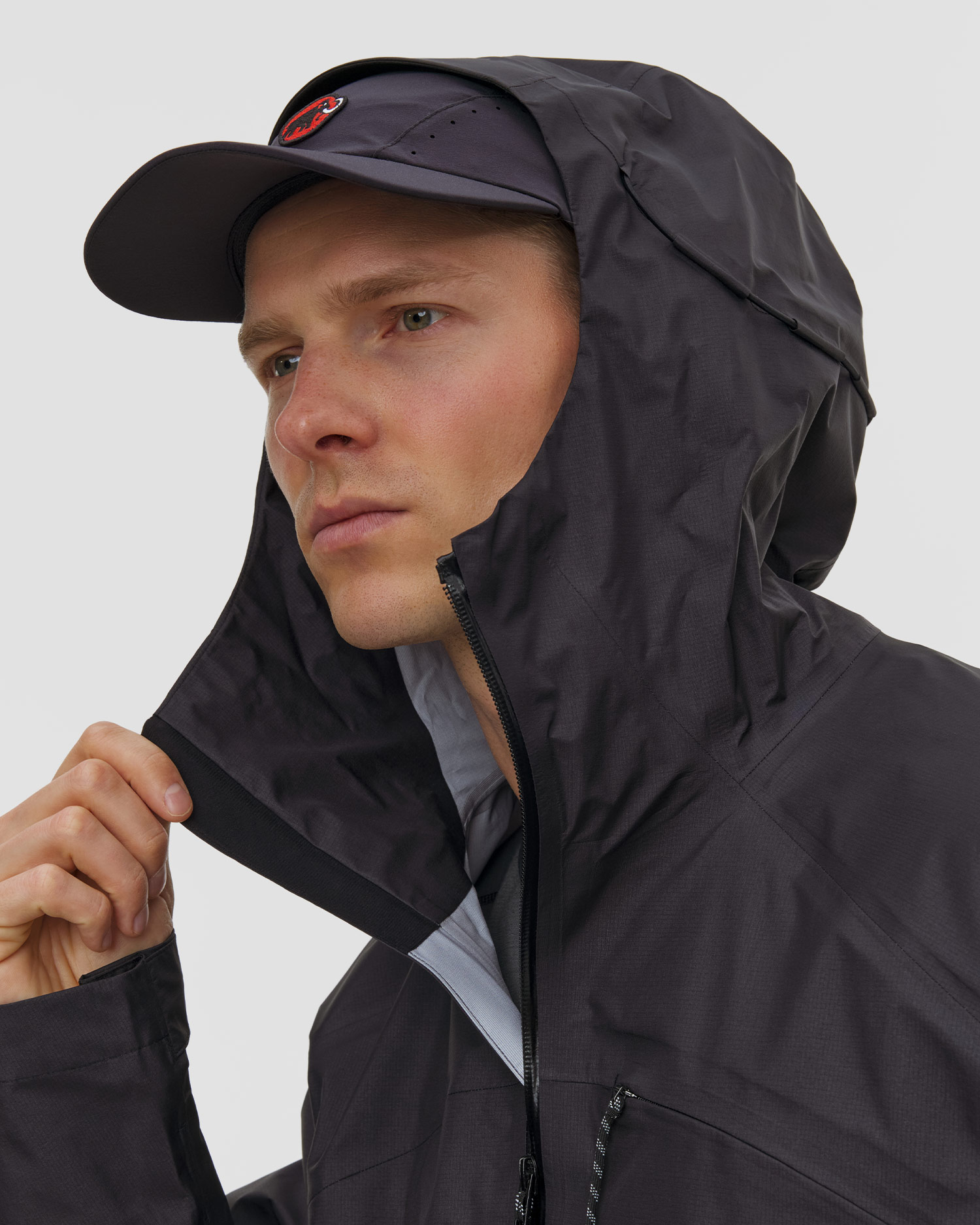 Veste hardshell noire pour hommes Mammut Hiking Patrol x Mammut HS Hooded Jacket