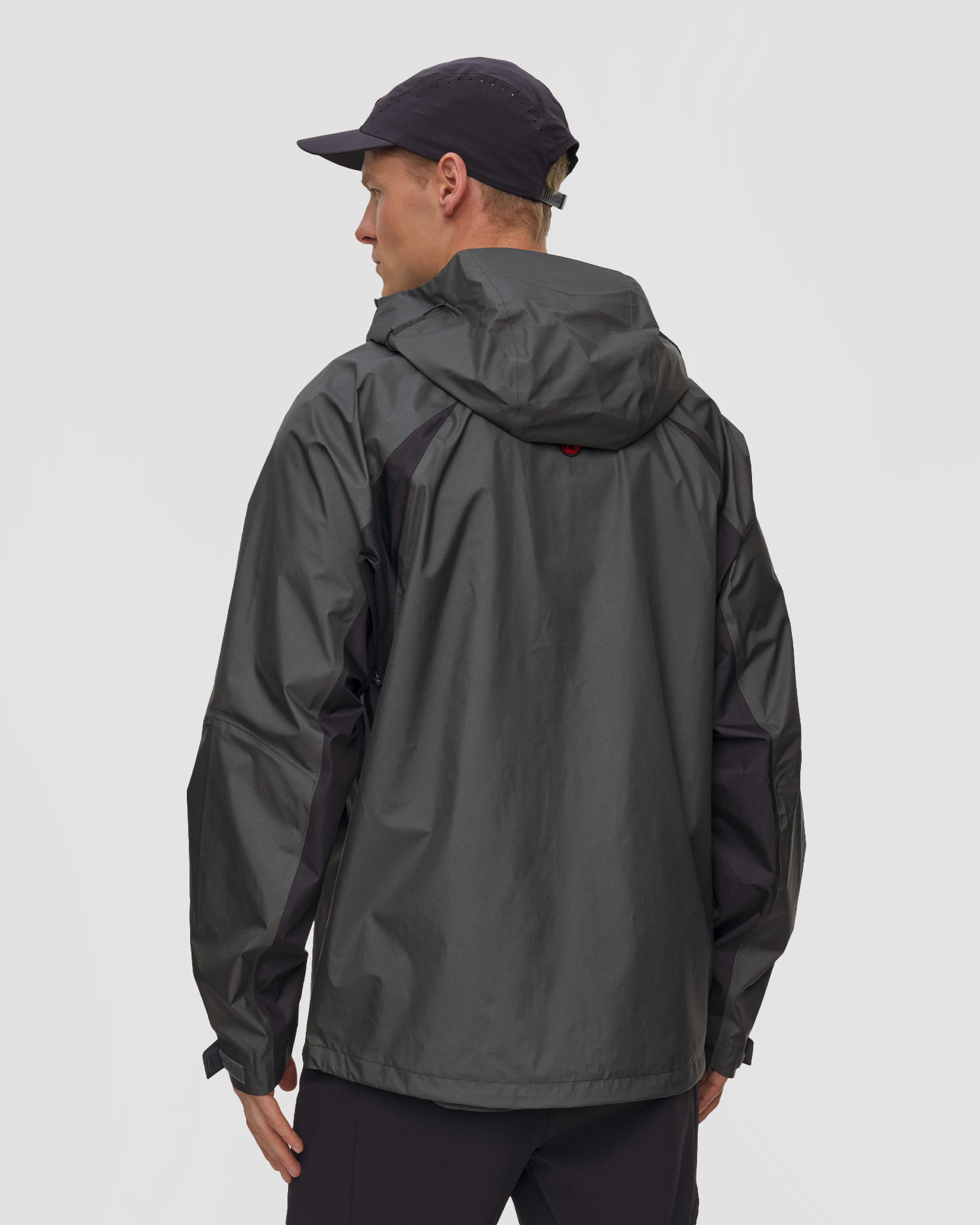 Veste hardshell grise pour hommes Mammut Hiking Patrol x Mammut HS Hooded Jacket
