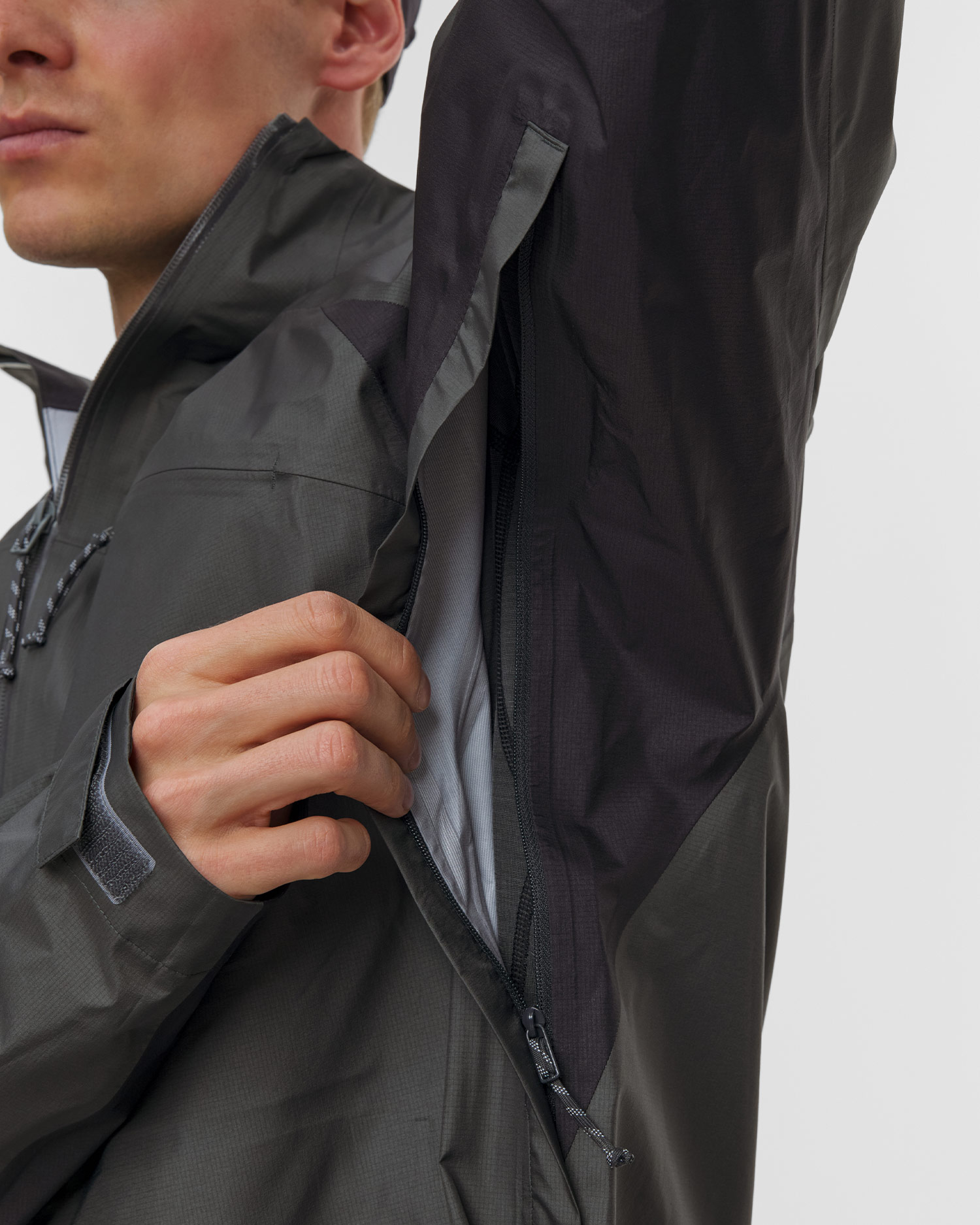 Veste hardshell grise pour hommes Mammut Hiking Patrol x Mammut HS Hooded Jacket