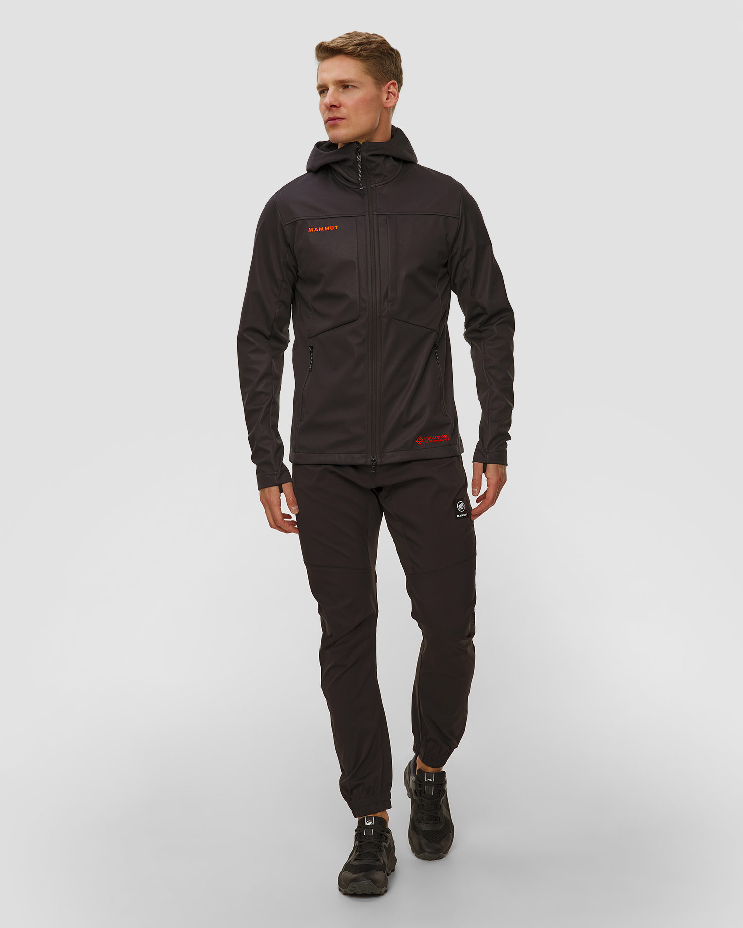 Softshellová černá pánská bunda Mammut Ultimate VIII SO Hooded Jacket Men 25 Years