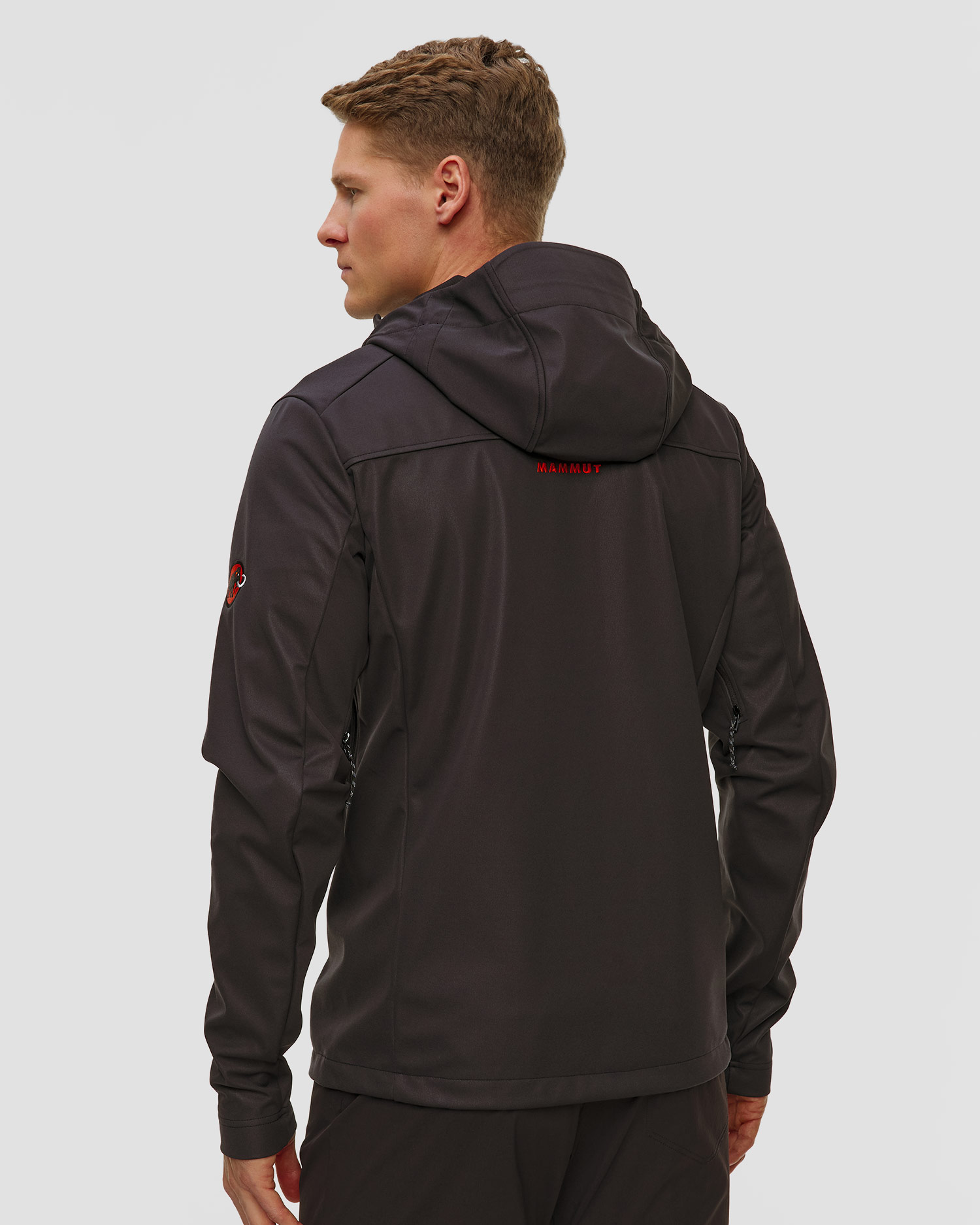 Softshellová černá pánská bunda Mammut Ultimate VIII SO Hooded Jacket Men 25 Years