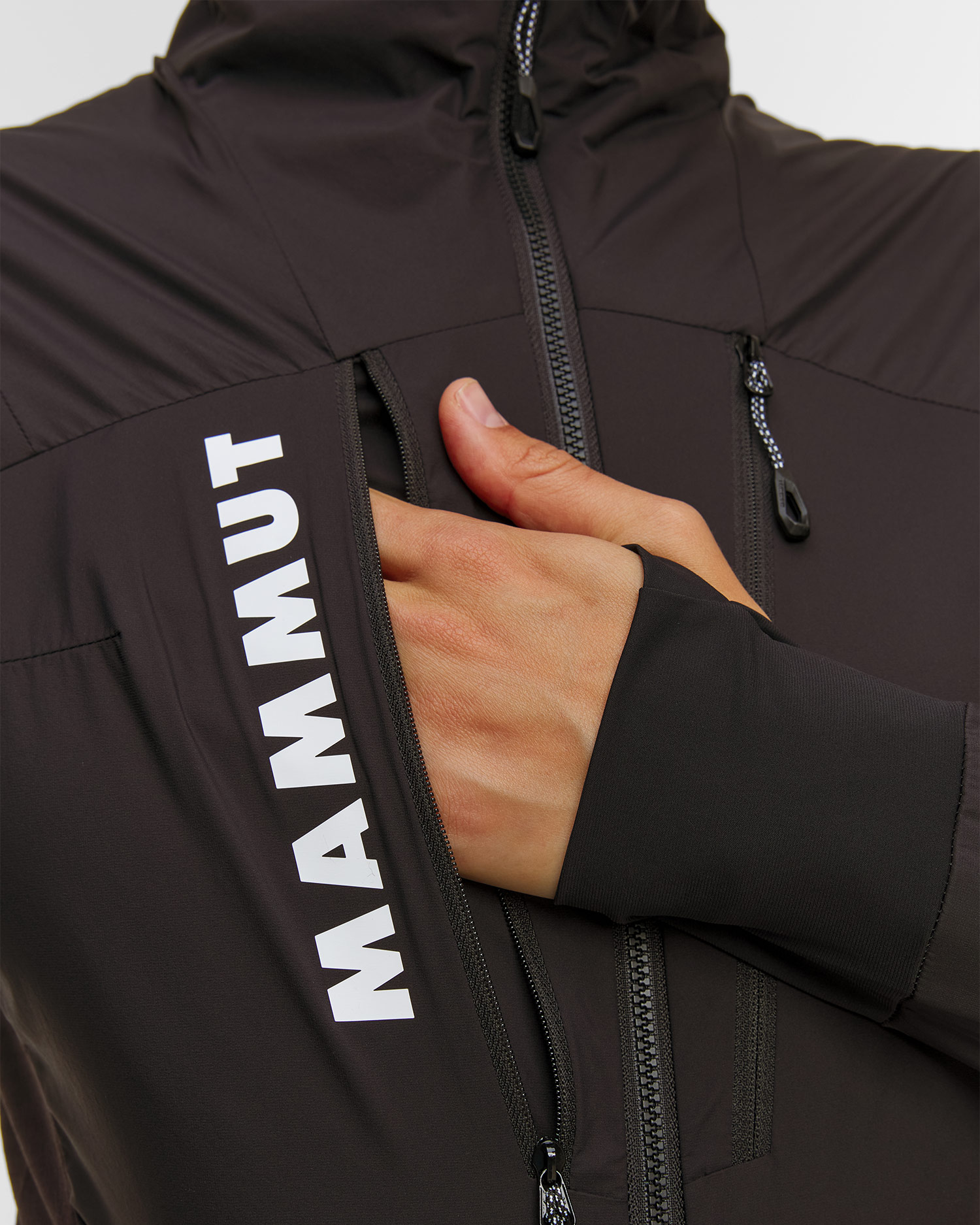 Veste hybride noire pour femmes Mammut Aenergy In Hybrid Women