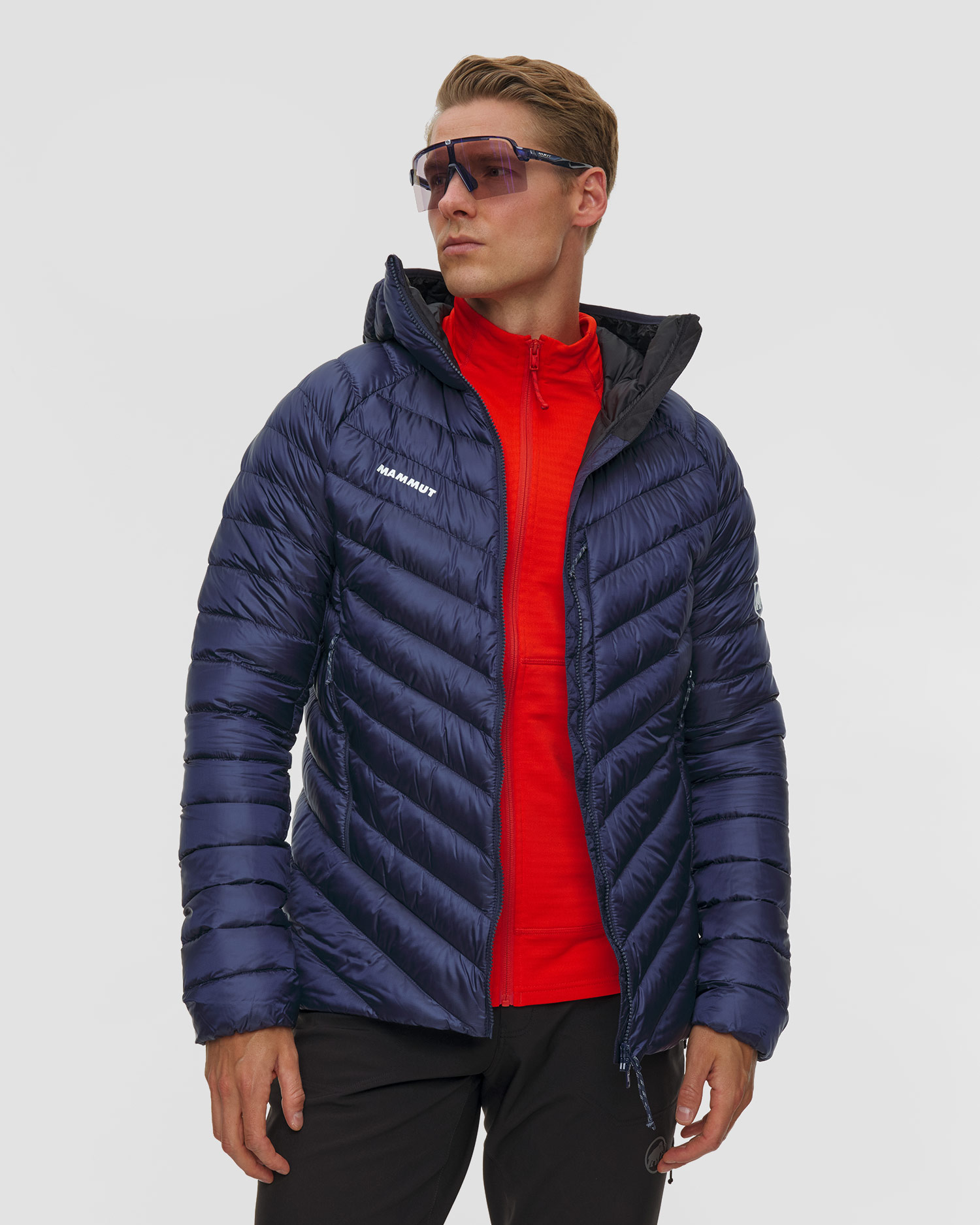Pánska páperová bunda Mammut Broad Peak IN Hooded Jacket Men tmavomodrá