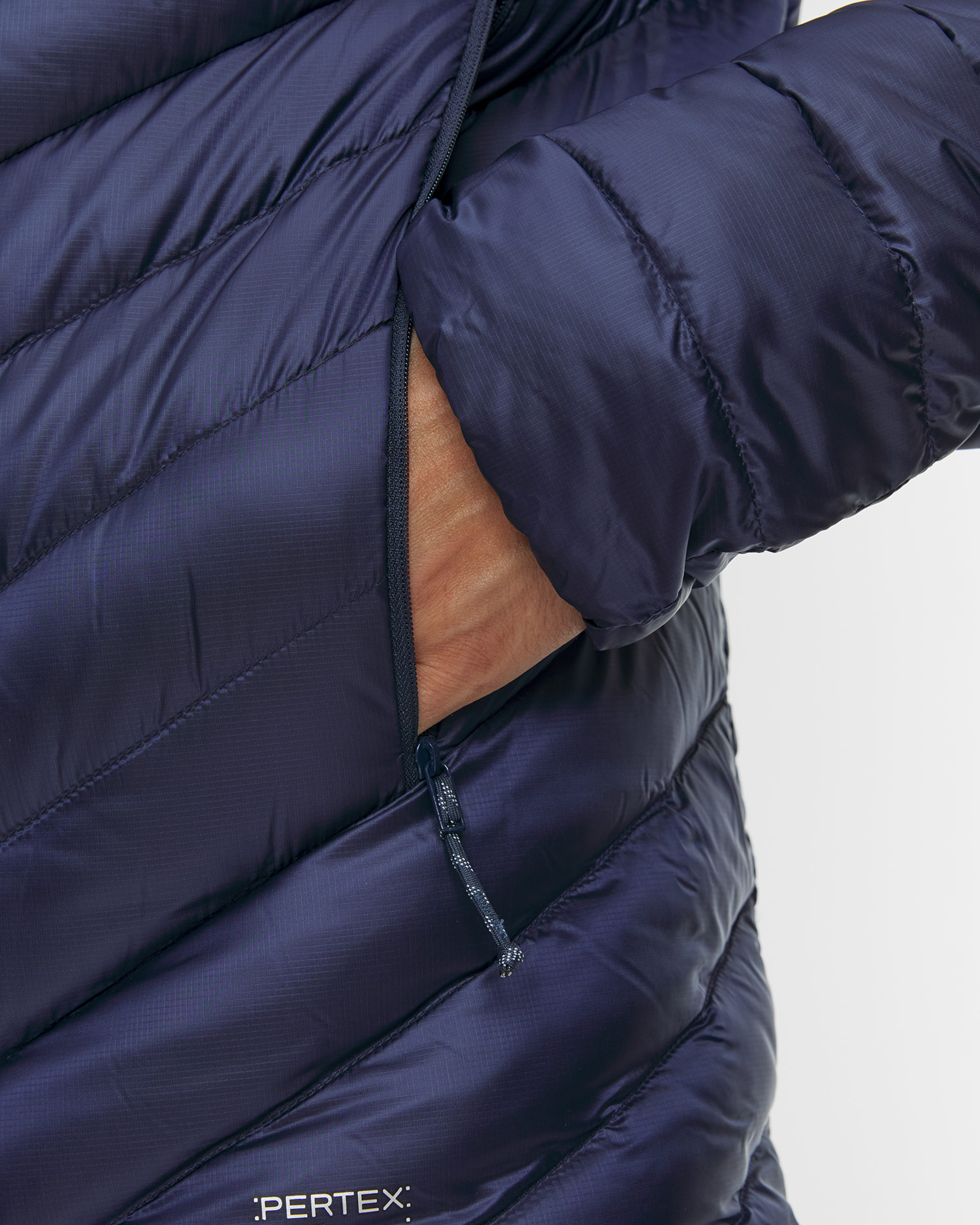 Pánska páperová bunda Mammut Broad Peak IN Hooded Jacket Men tmavomodrá