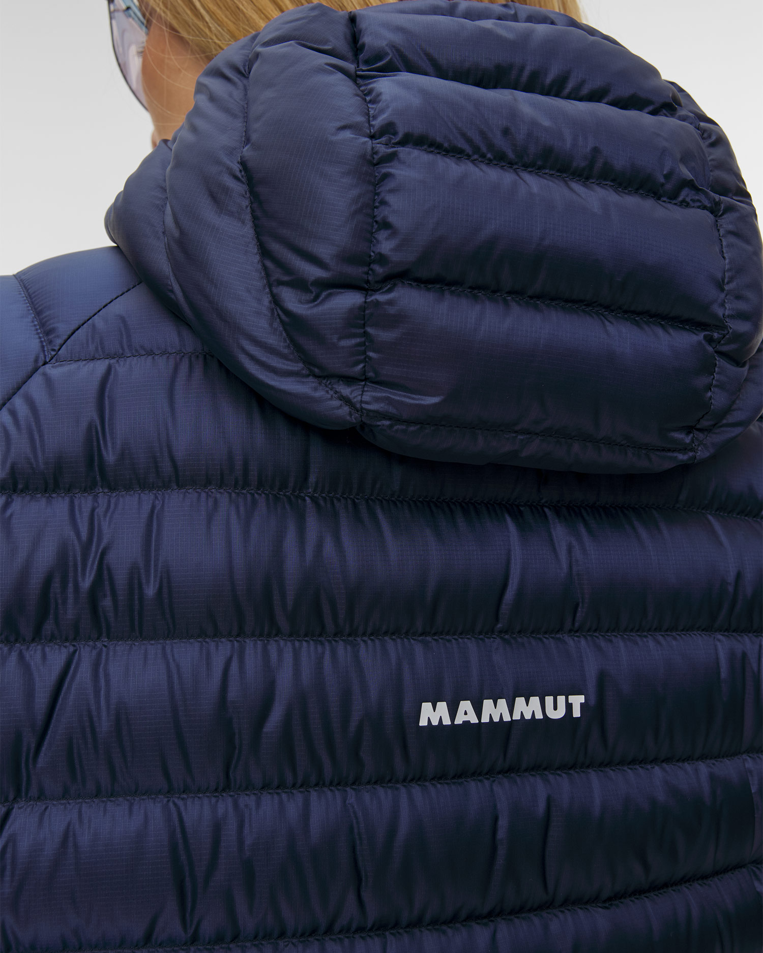Mammut Broad Peak IN Hooded Jacket Women navy-blue