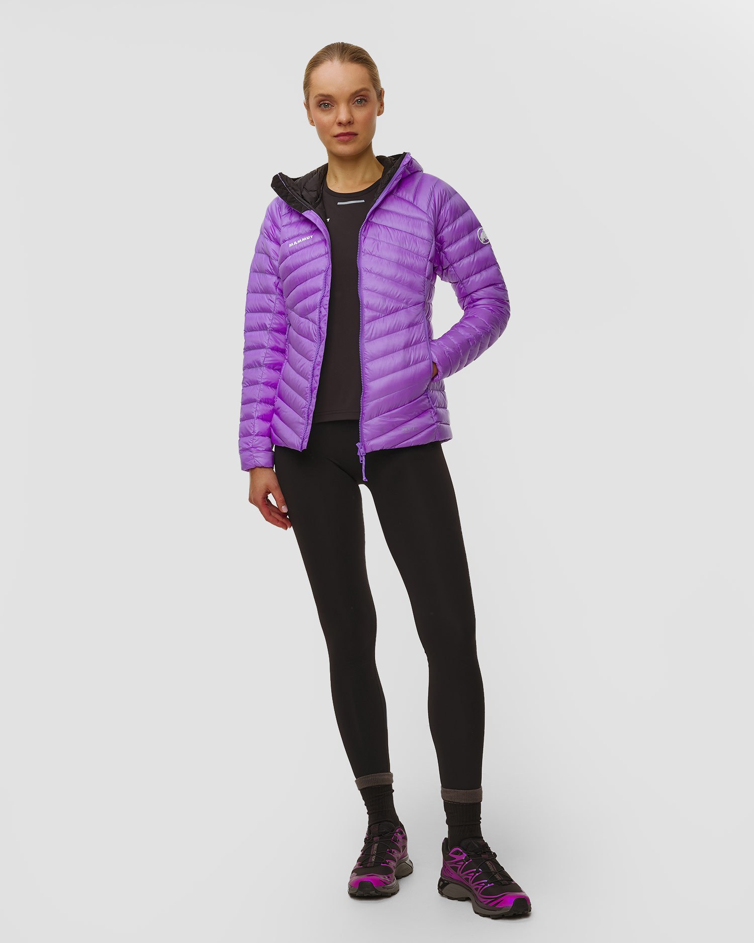 Dámská péřová bunda Mammut Broad Peak IN Hooded Jacket Women ve fialové barvě