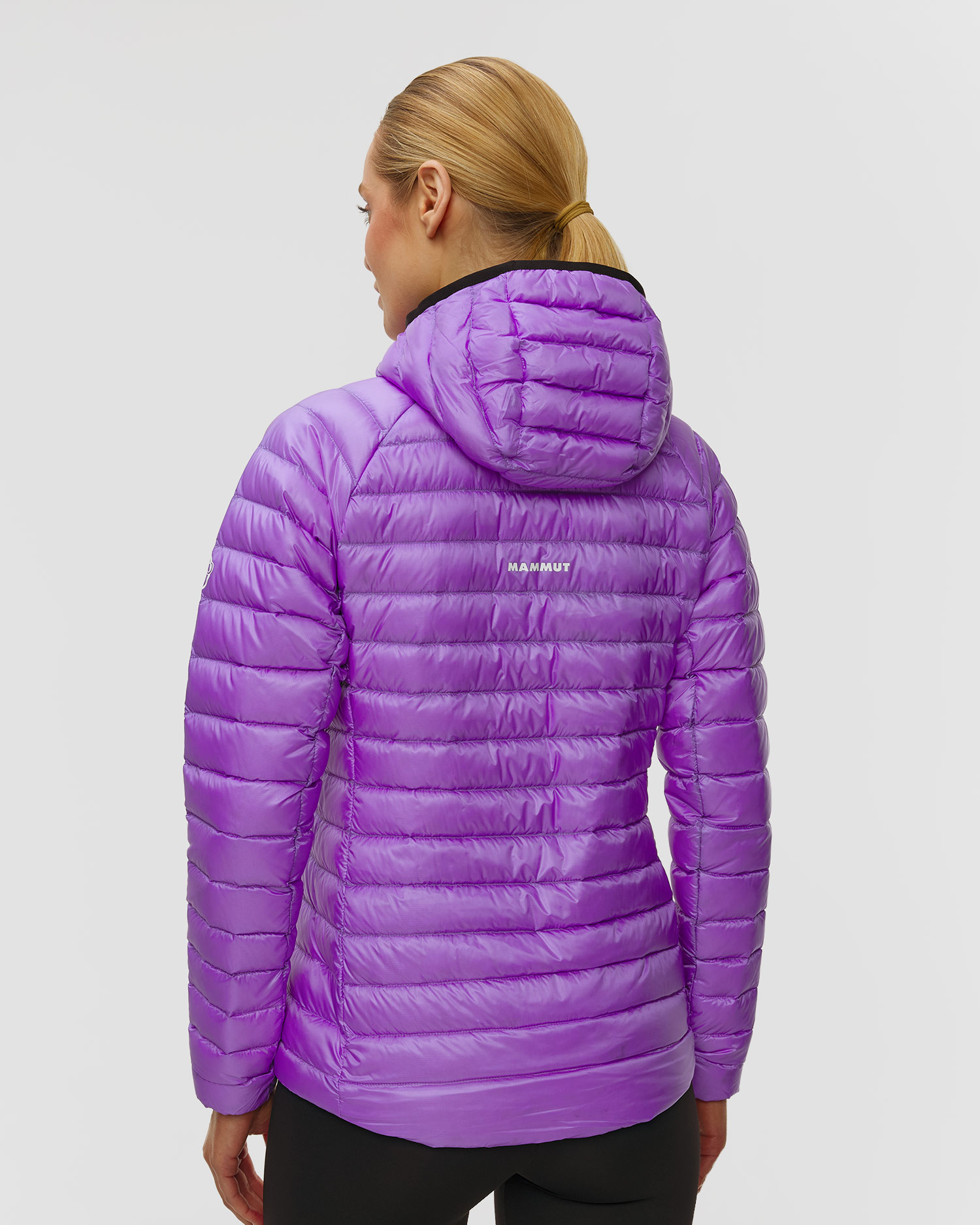 Dámská péřová bunda Mammut Broad Peak IN Hooded Jacket Women ve fialové barvě