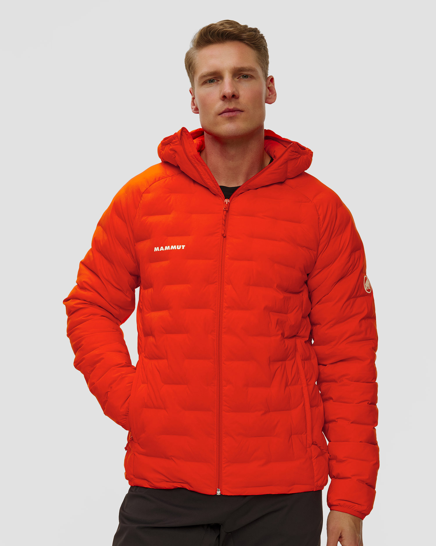 Zateplená červená pánská bunda Mammut Sender IN Hooded Jacket Men