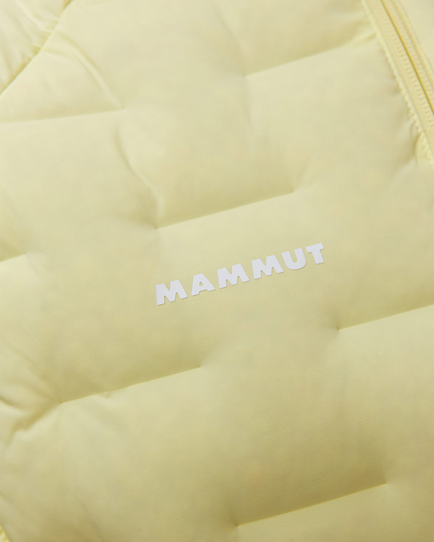 Pánská zateplená bunda Mammut Sender IN Hooded Jacket Women ve žluté barvě